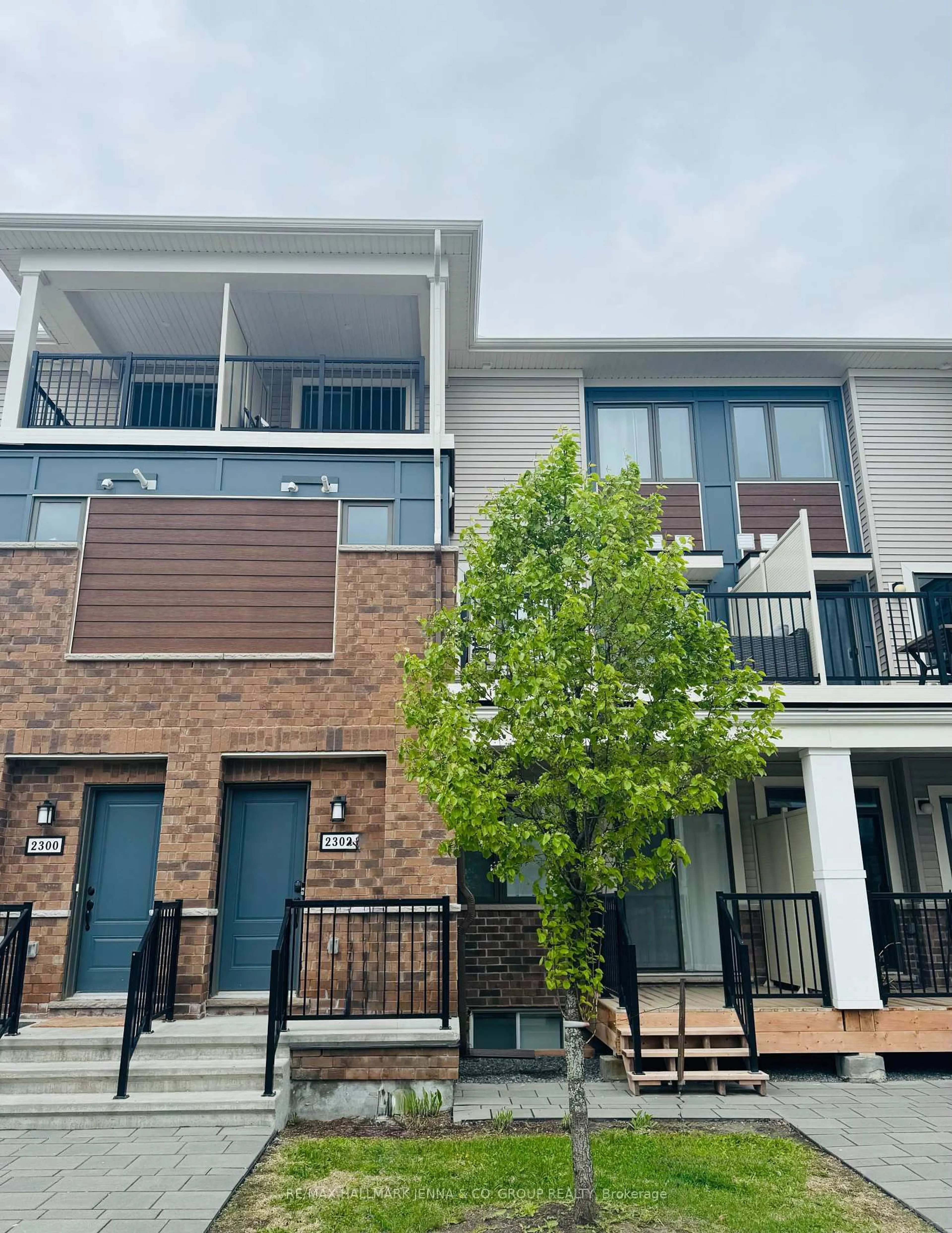Unknown for 2302 Watercolours Way, Ottawa Ontario K2J 6N3