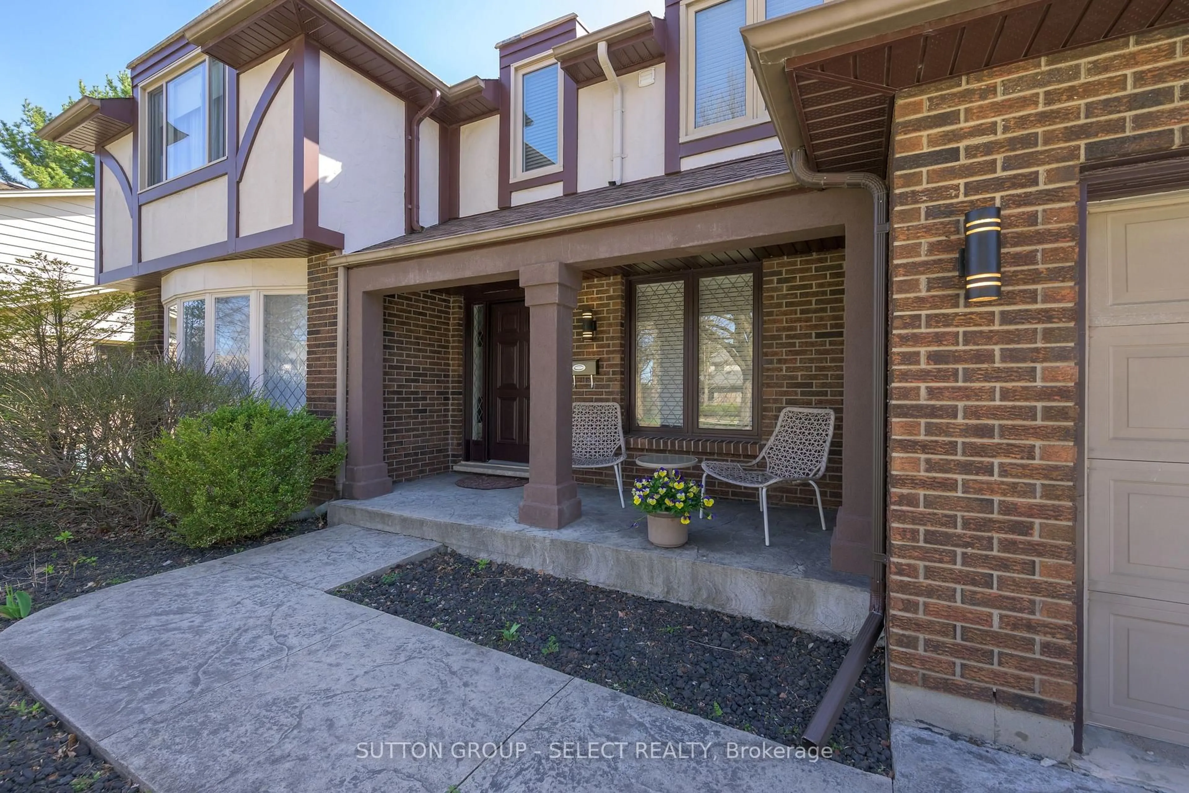 Home with brick exterior material, street for 863 Griffith St, London South Ontario N6K 3J9