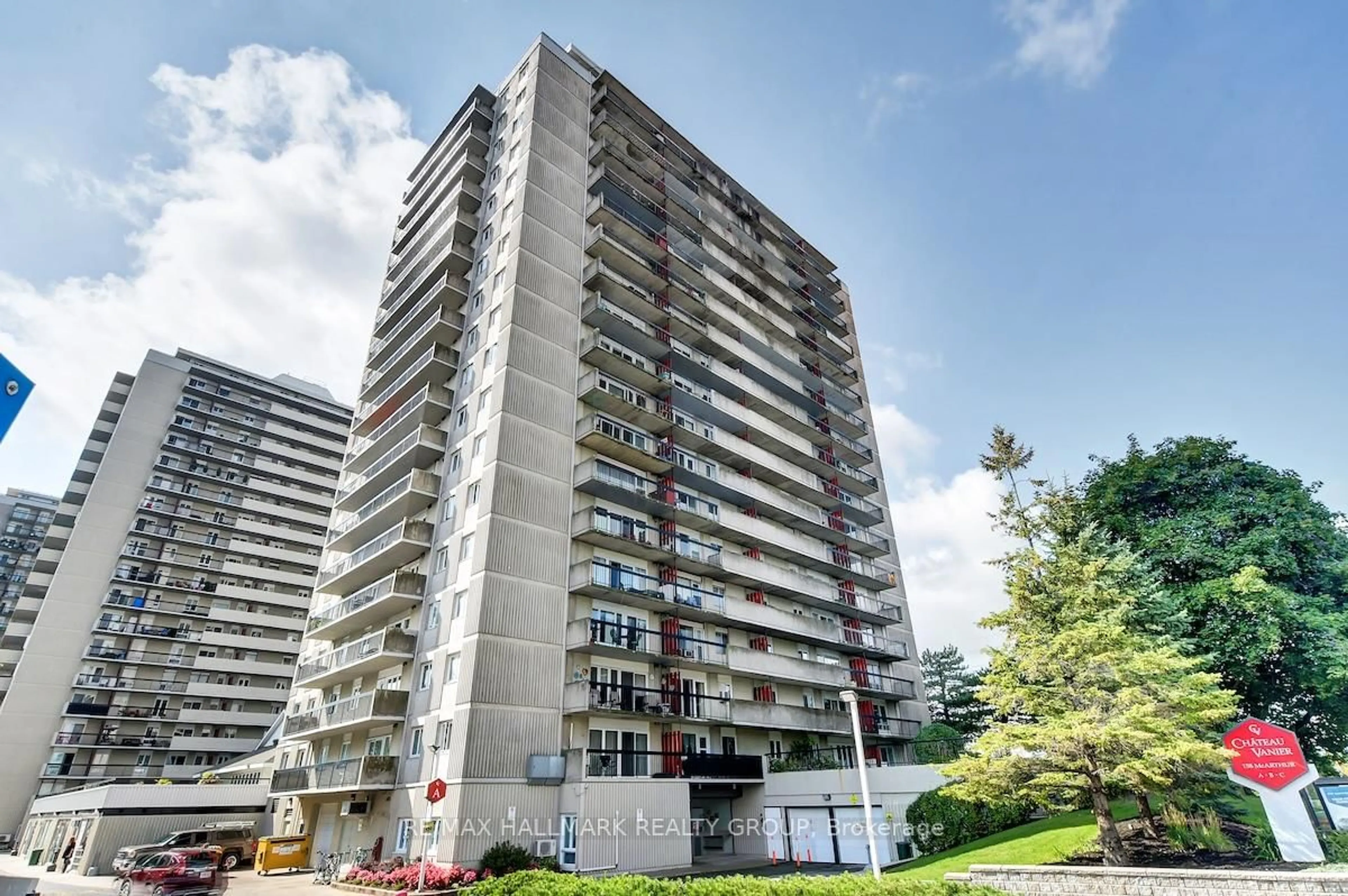 Unknown for 158A McArthur Ave #1005, Ottawa Ontario K1L 8E7