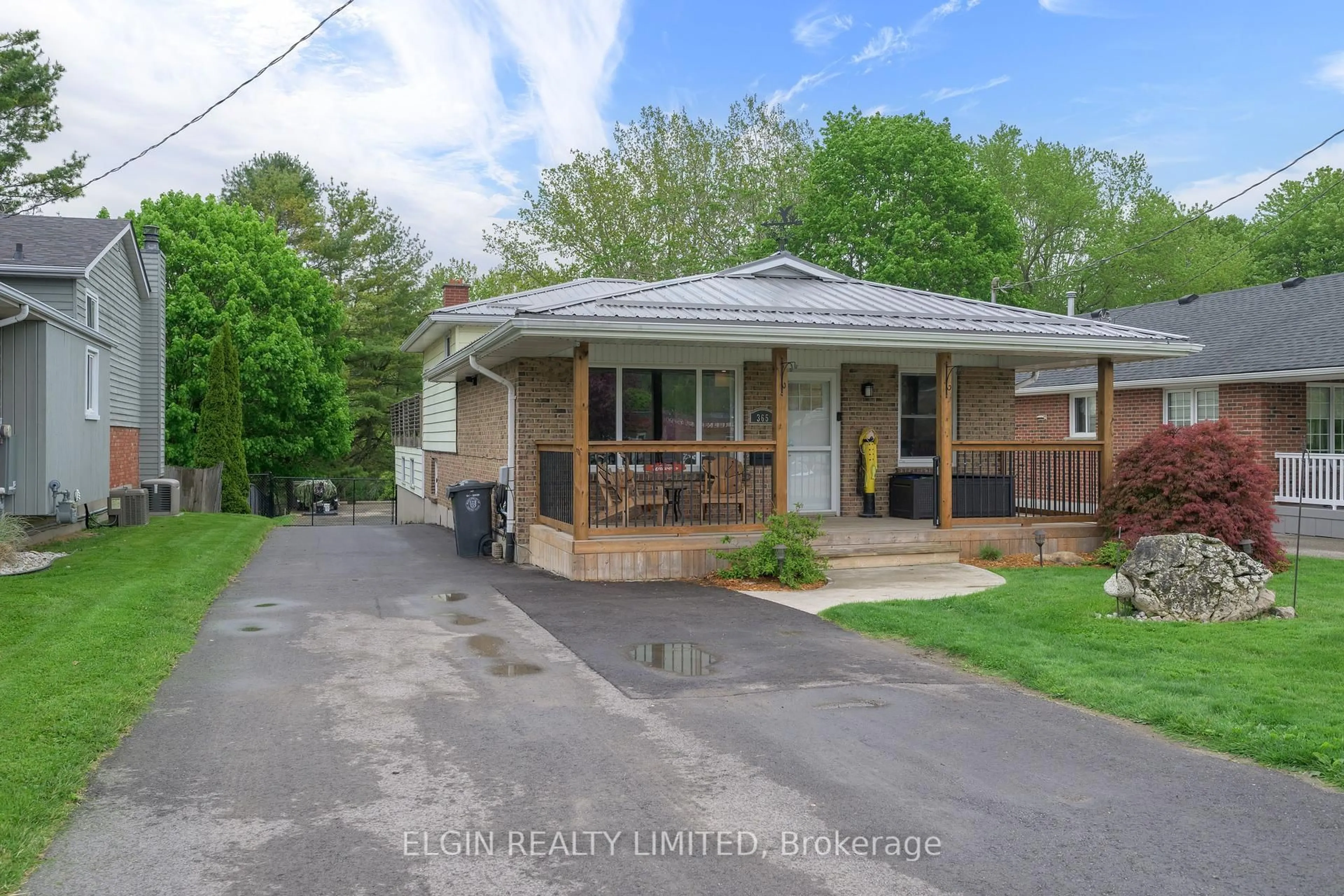A pic from outside/outdoor area/front of a property/back of a property/a pic from drone, street for 365 CARLOW Rd, Central Elgin Ontario N5L 1B6