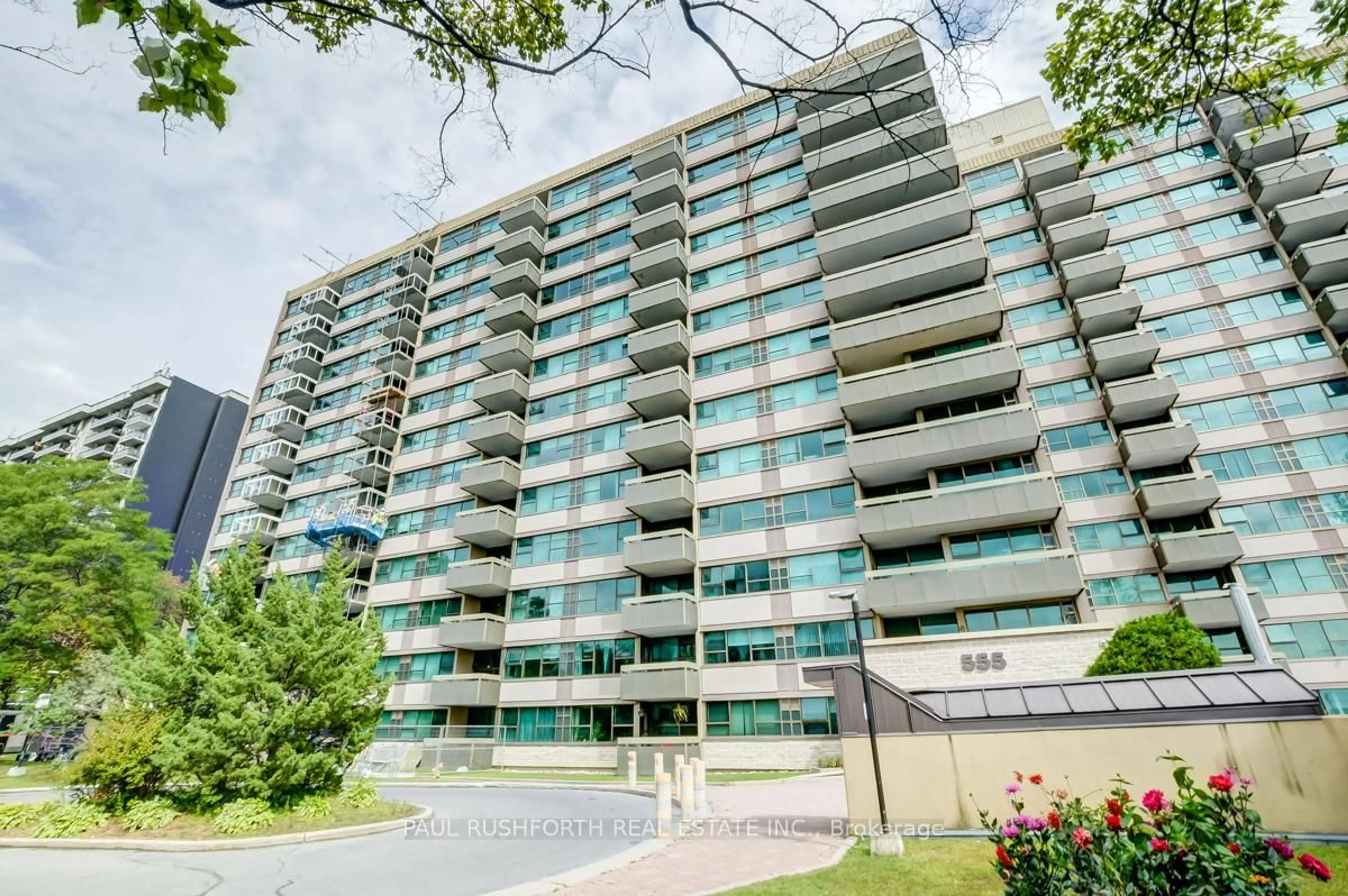 Unknown for 555 Brittany Dr #302, Ottawa Ontario K1K 4C5
