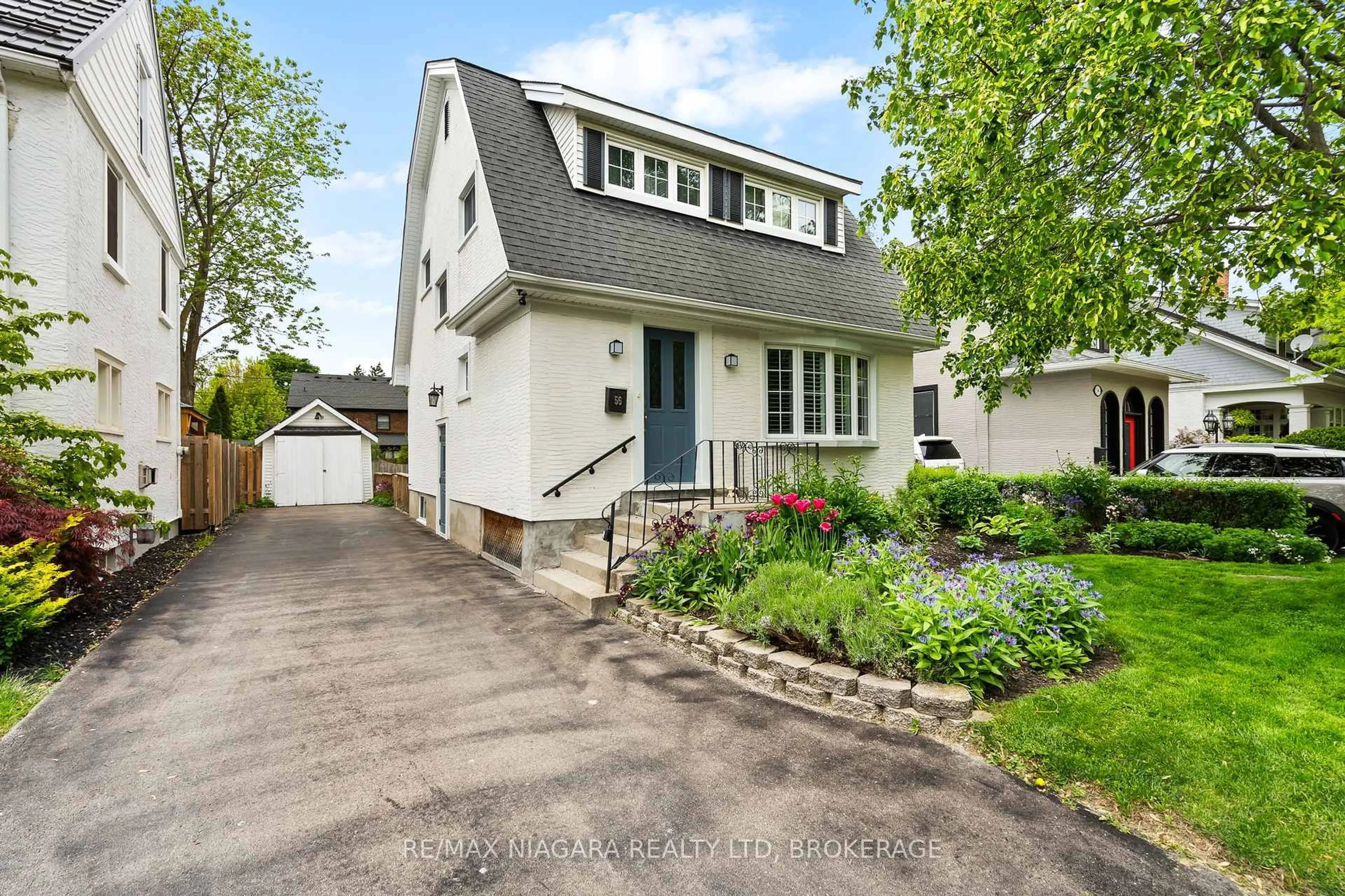 Home with vinyl exterior material, street for 56 Highland Ave, St. Catharines Ontario L2R 4J1