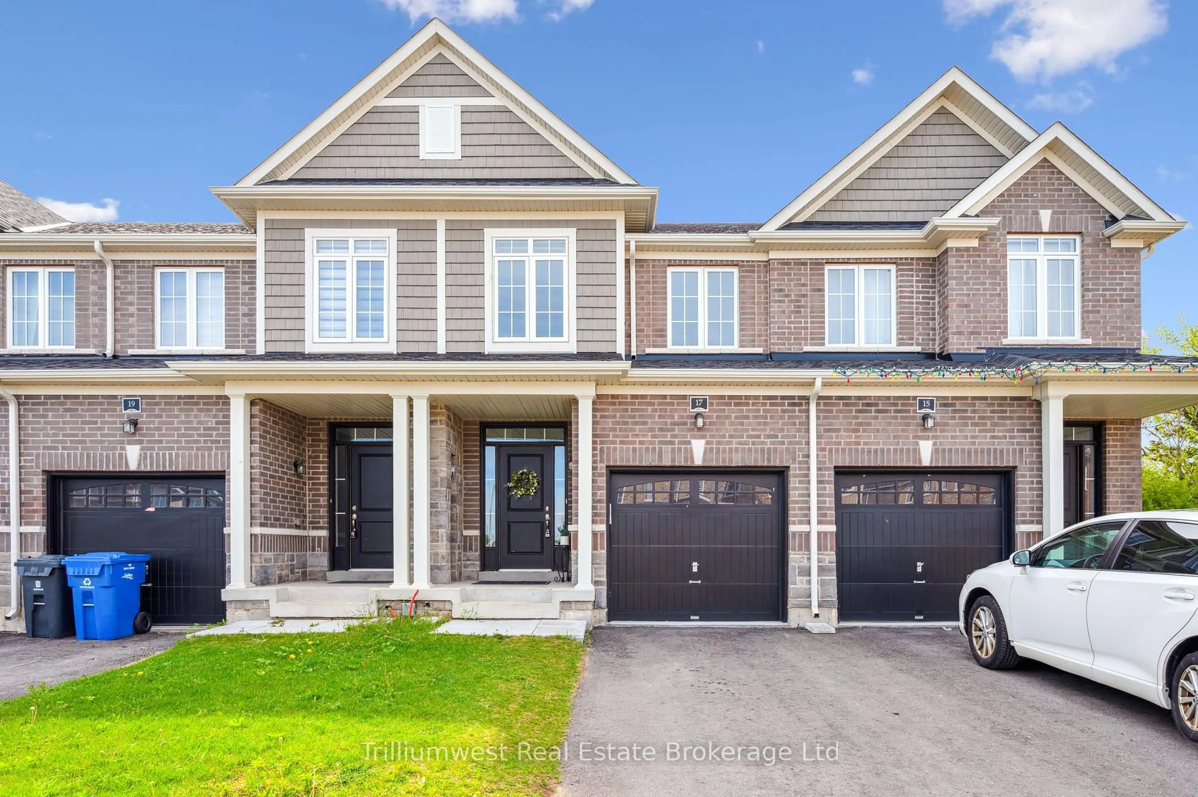 Home with brick exterior material, street for 17 Jell St, Guelph Ontario N1L 0R4