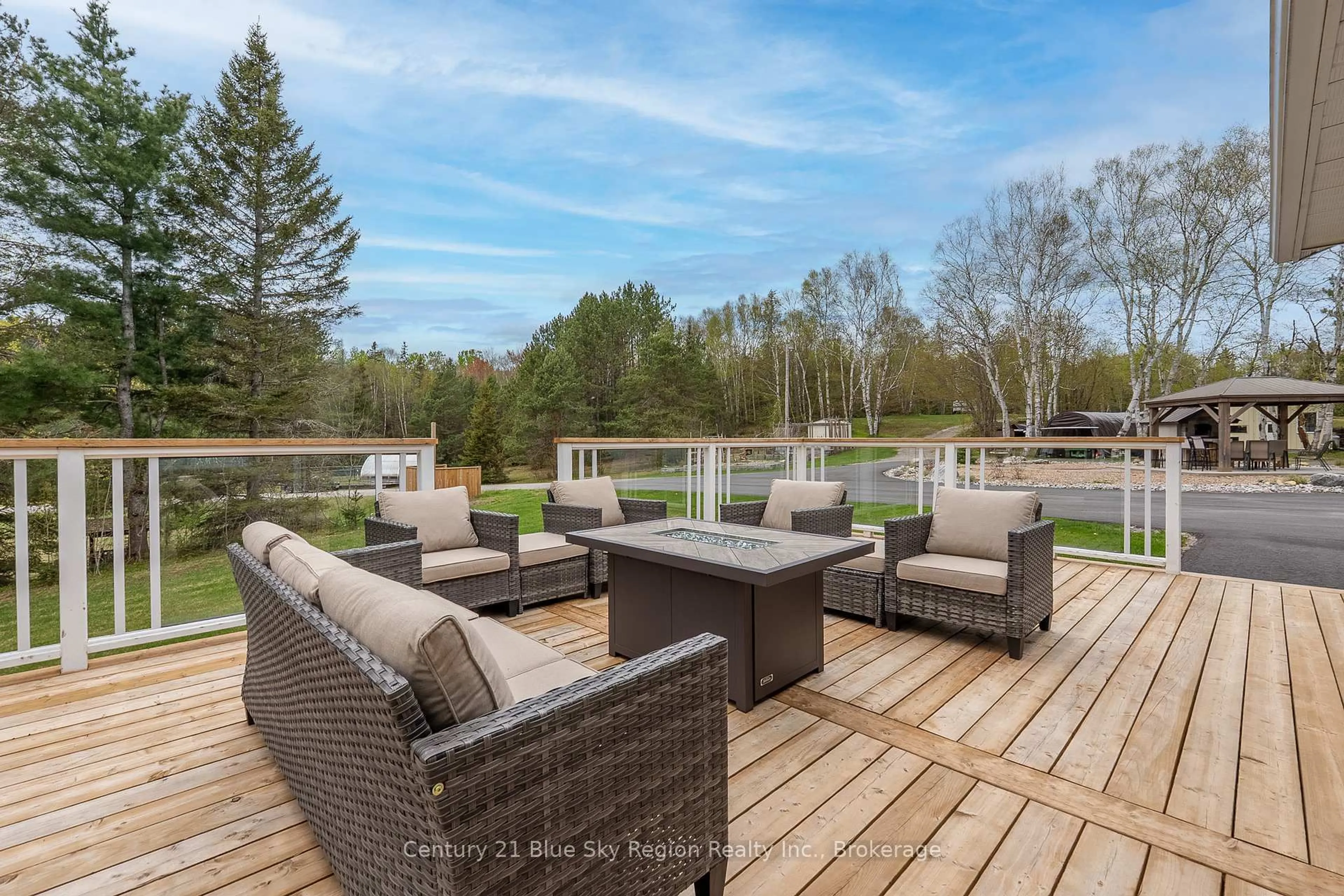 Patio, water/lake/river/ocean view for 54 Chadbourne Dr, North Bay Ontario P1B 8G2