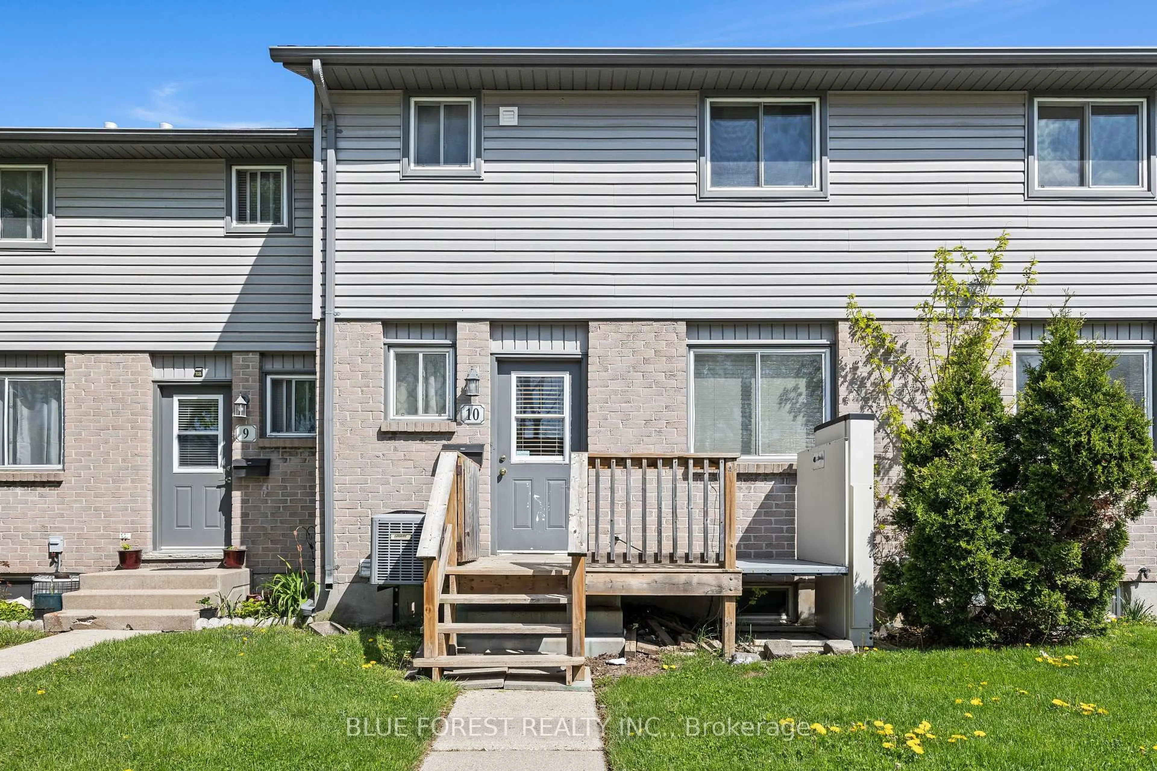 Patio, street for 490 Third St #10, London East Ontario N5V 4A2