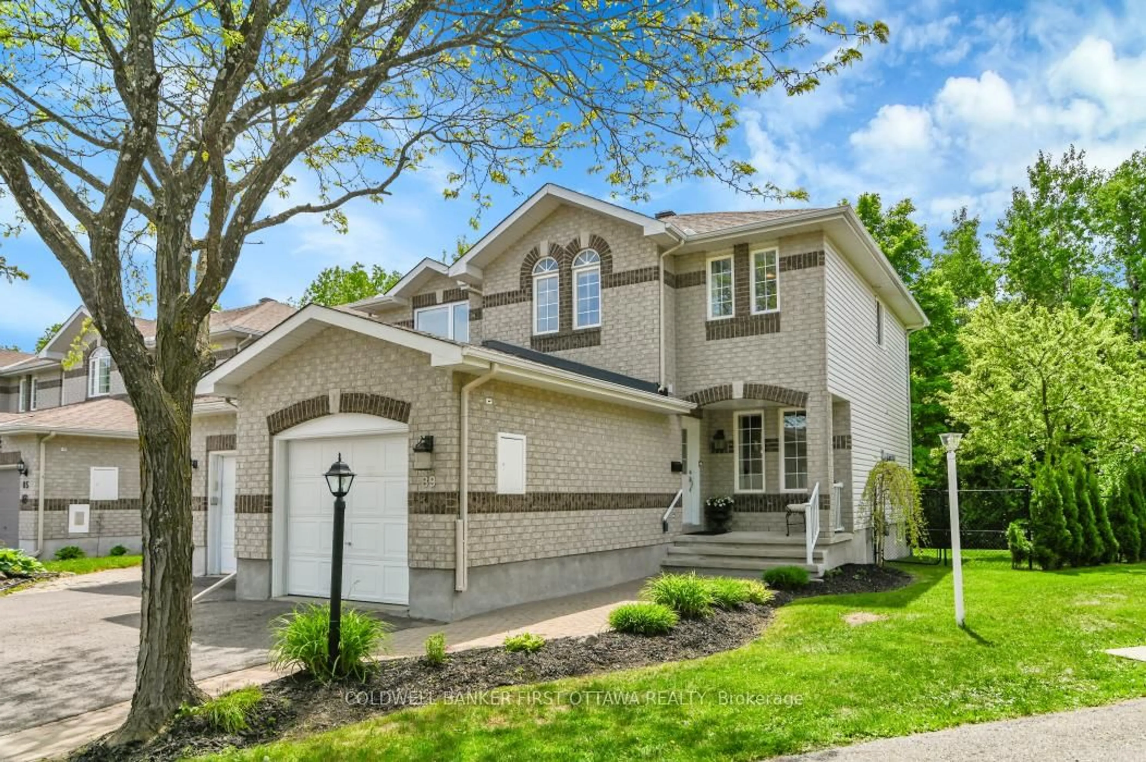 Home with brick exterior material, street for 89 Whalings Circ, Stittsville Ontario K2S 1S4