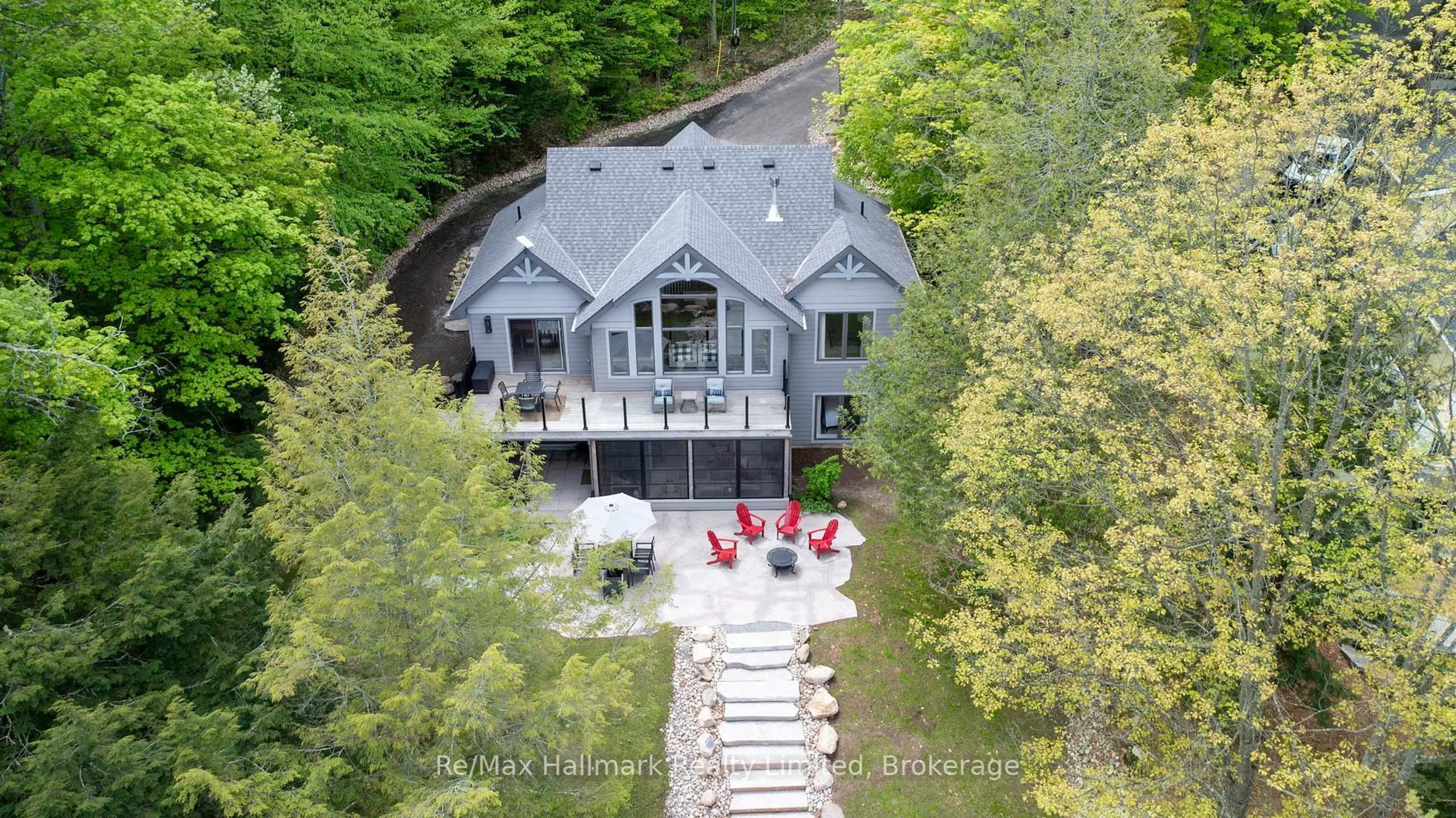 A pic from outside/outdoor area/front of a property/back of a property/a pic from drone, water/lake/river/ocean view for 1088 Lawson Rd, Lake of Bays Ontario P0B 1A0