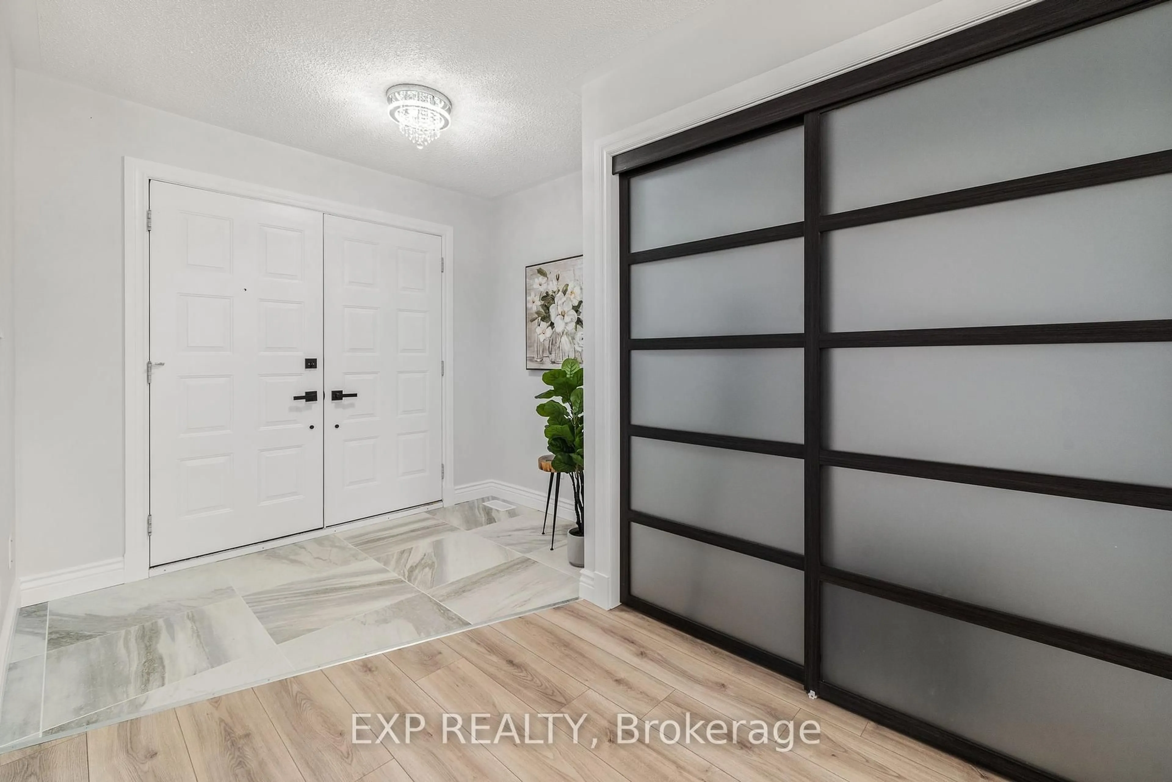 Indoor entryway for 737 County Rd 18 N/A, Prince Edward County Ontario K0K 1P0