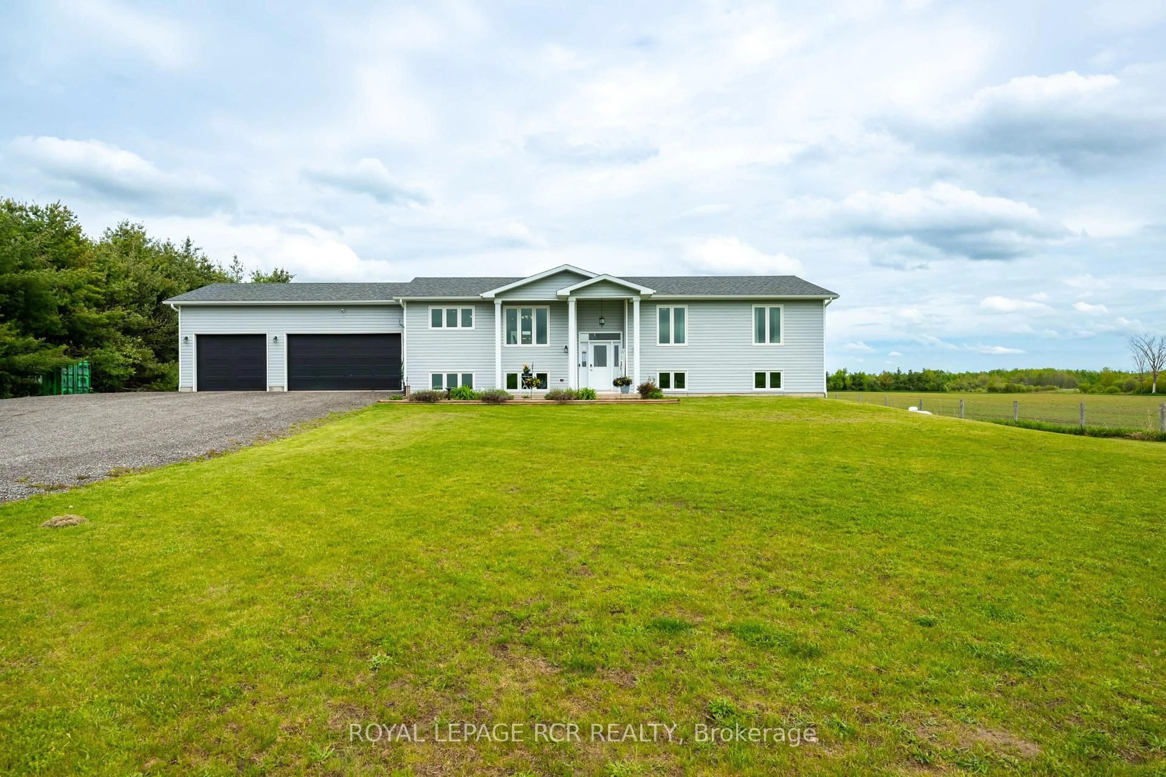 A pic from outside/outdoor area/front of a property/back of a property/a pic from drone, unknown for 384345 Sideroad 20, Amaranth Ontario L9W 3Z2