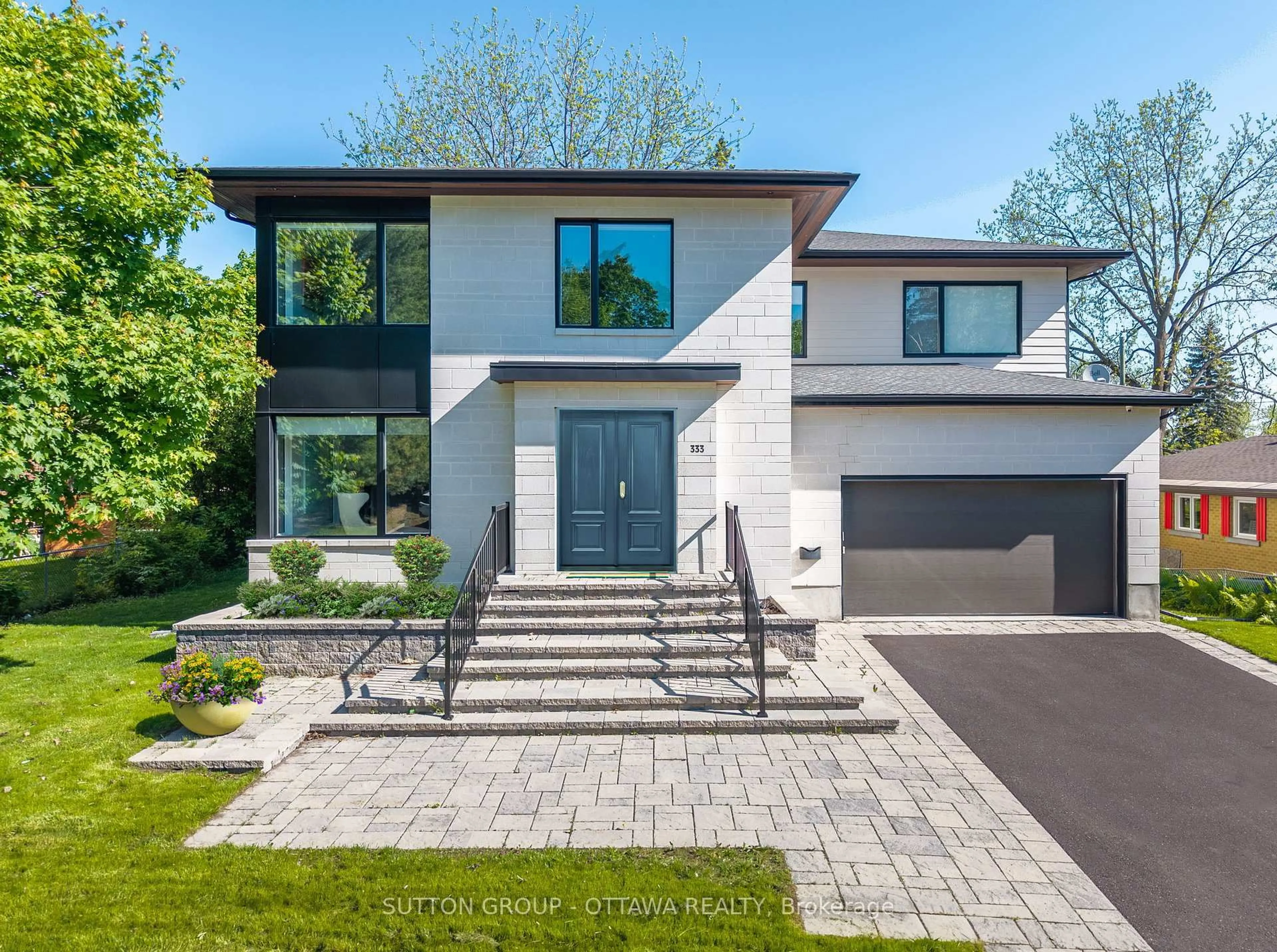Home with brick exterior material, street for 333 SUMMIT Ave, Ottawa Ontario K1H 5Z7