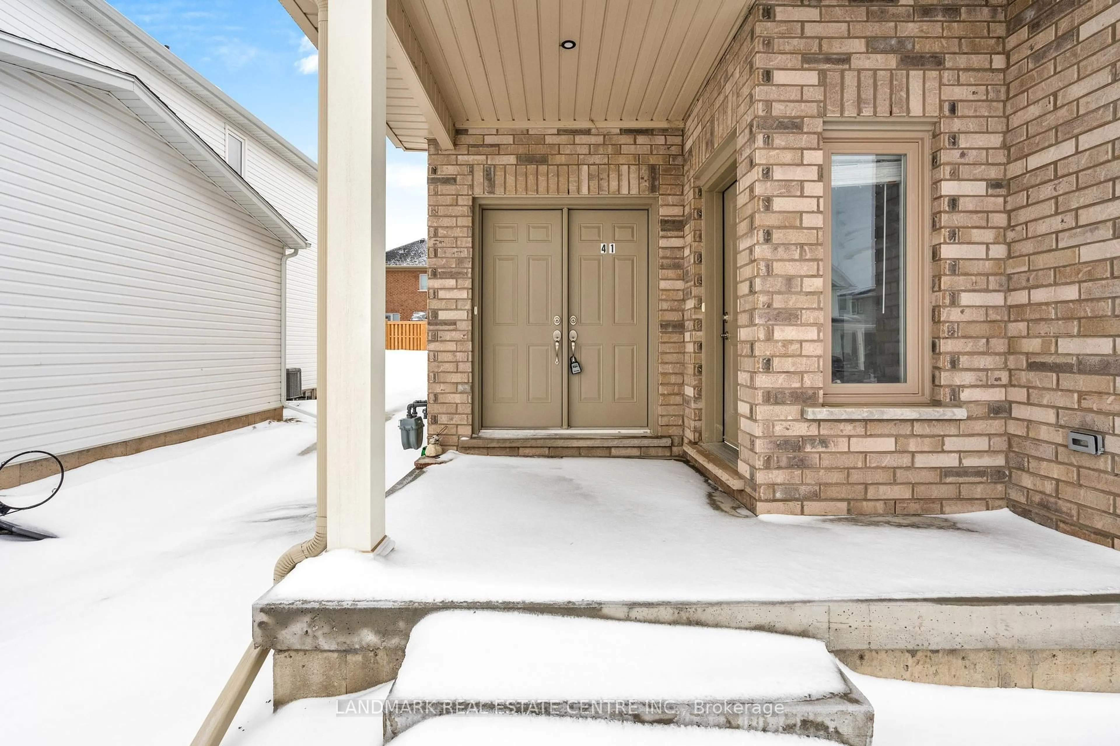 Unknown for 41 Autumn Ave, Thorold Ontario L2V 0H2