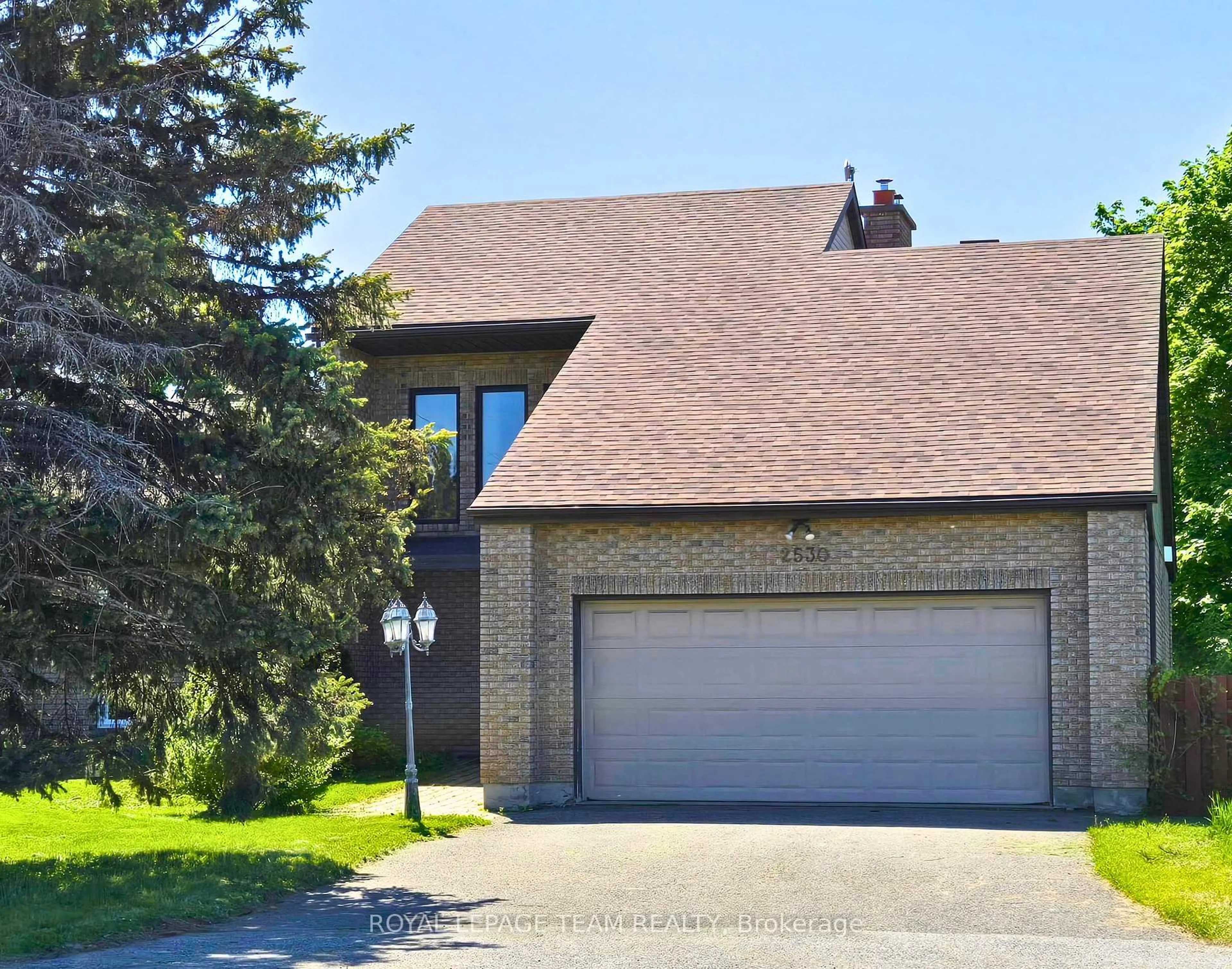 Unknown for 2530 Rideau Rd, Ottawa Ontario K1X 1B2