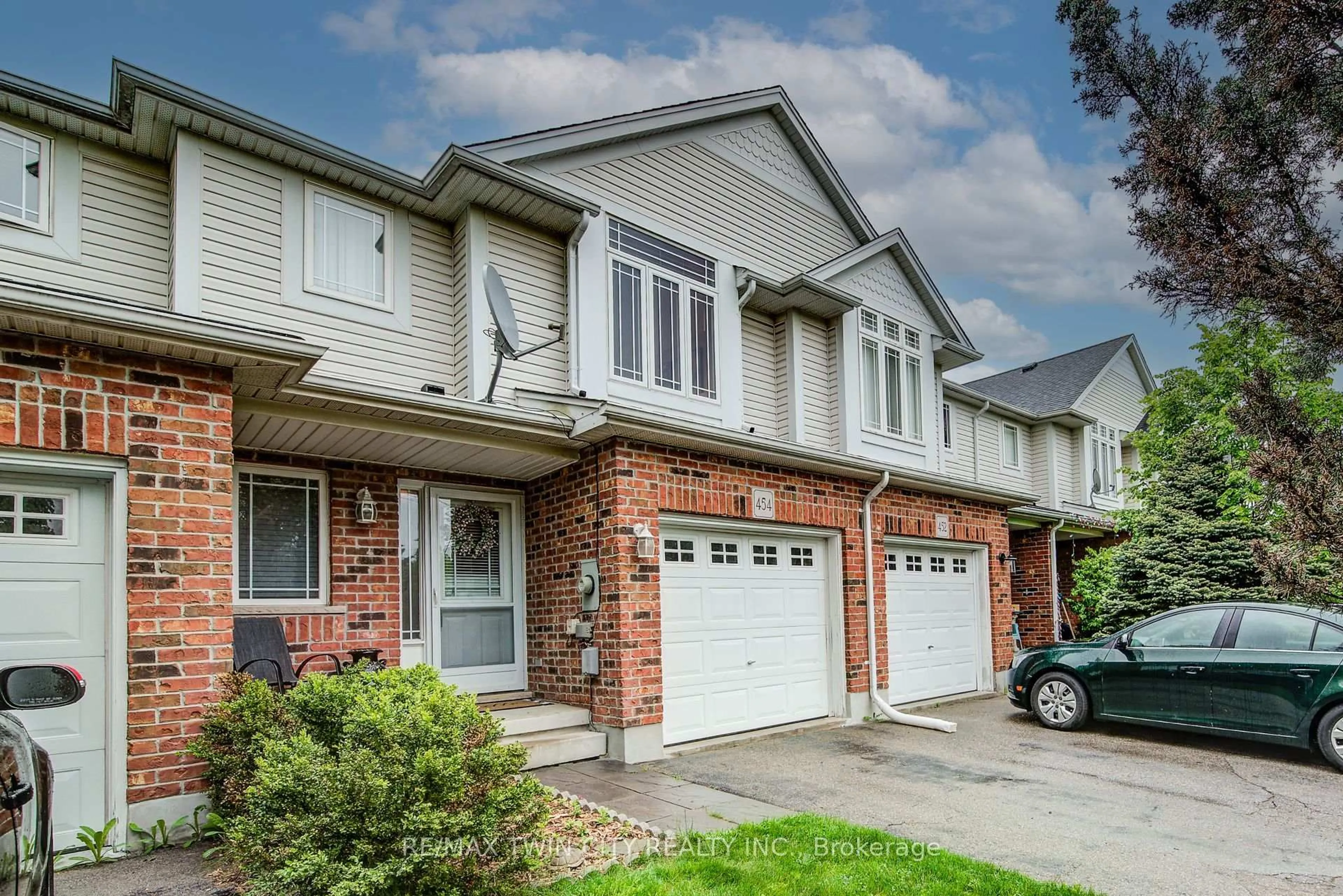 Home with brick exterior material, street for 454 Annapolis Crt, Waterloo Ontario N2K 4E7