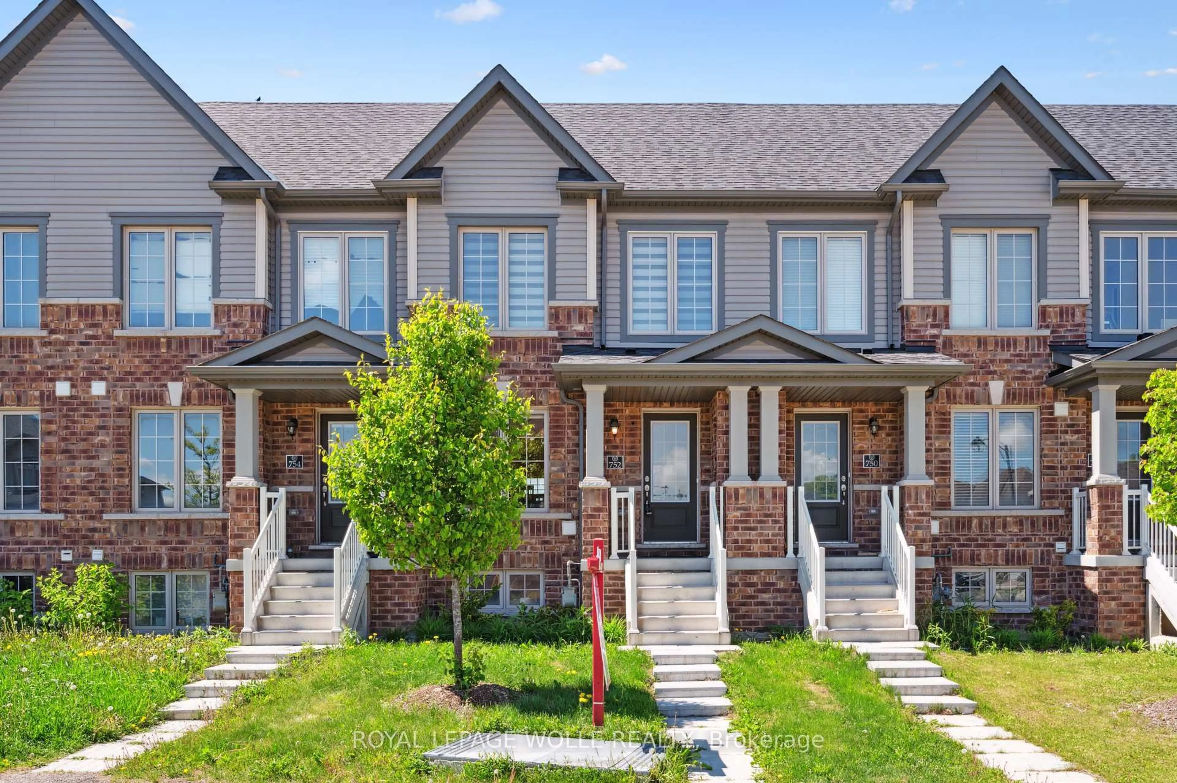 Home with brick exterior material, street for 752 Linden Dr, Cambridge Ontario N3H 0E3