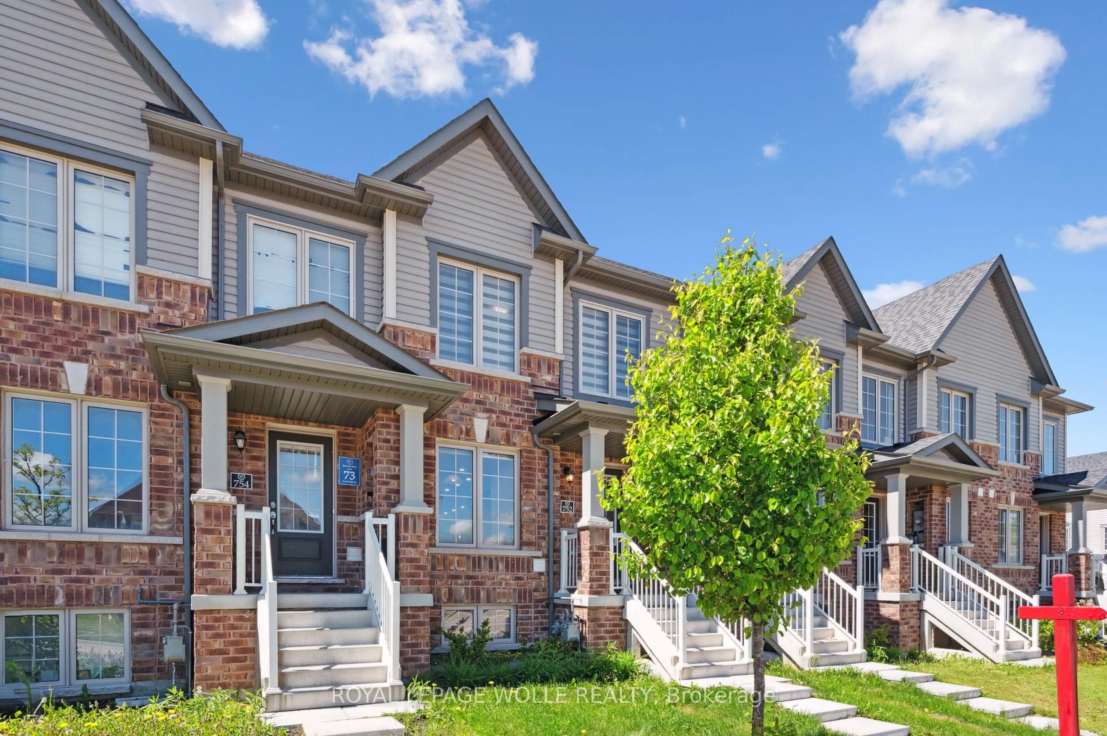 Home with brick exterior material, street for 752 Linden Dr, Cambridge Ontario N3H 0E3