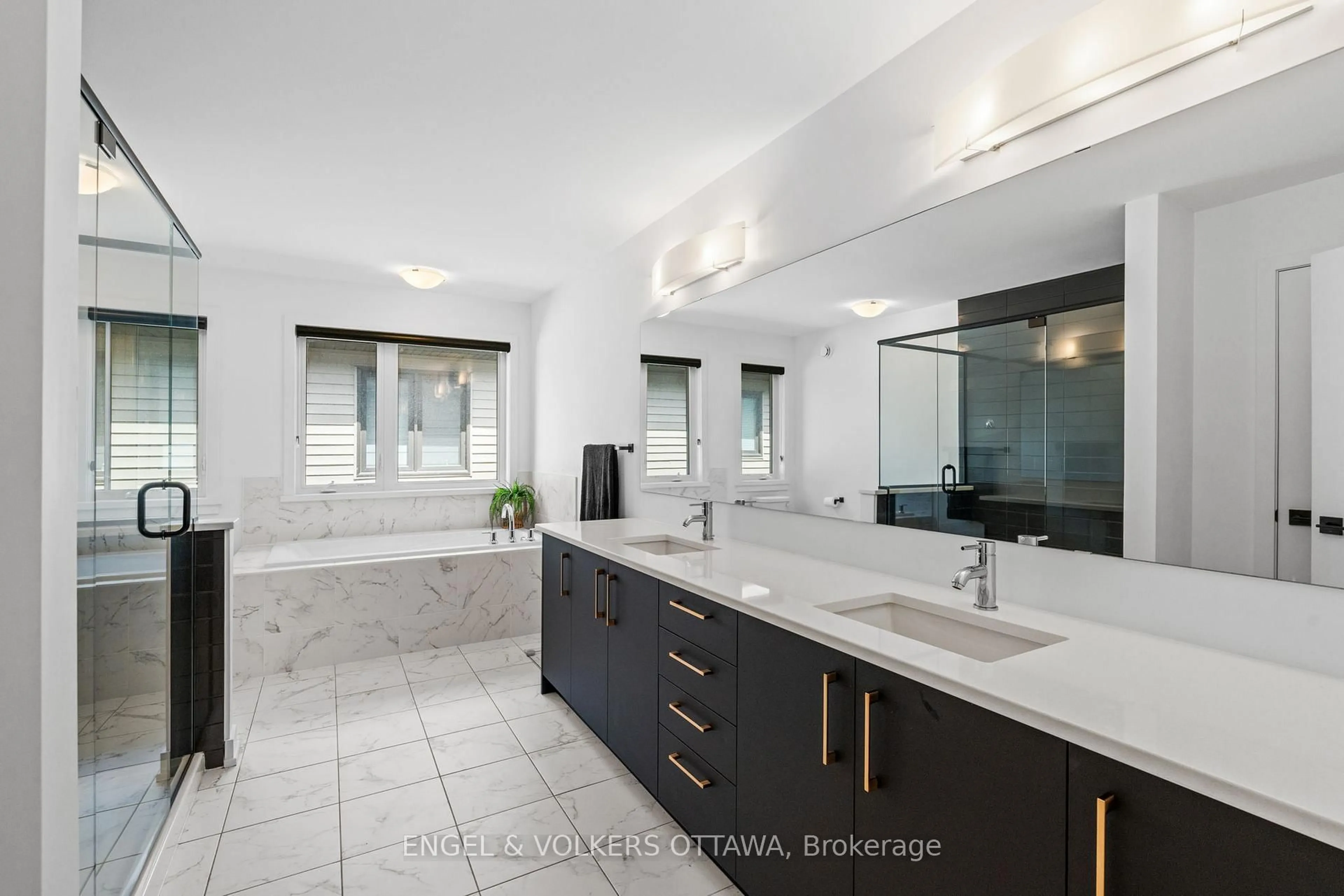 Contemporary bathroom, ceramic/tile floor for 117 Orchestra Way, Ottawa Ontario K4M 0R5