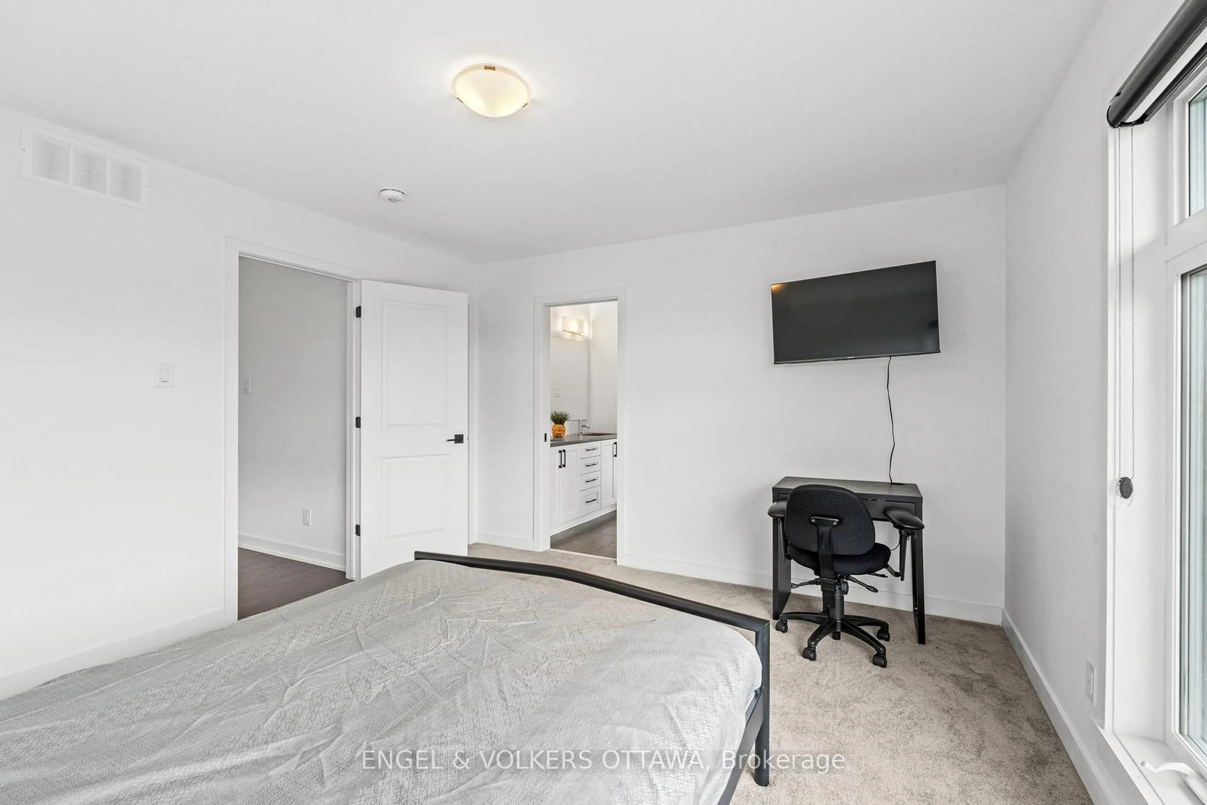 A pic of a room for 117 Orchestra Way, Ottawa Ontario K4M 0R5