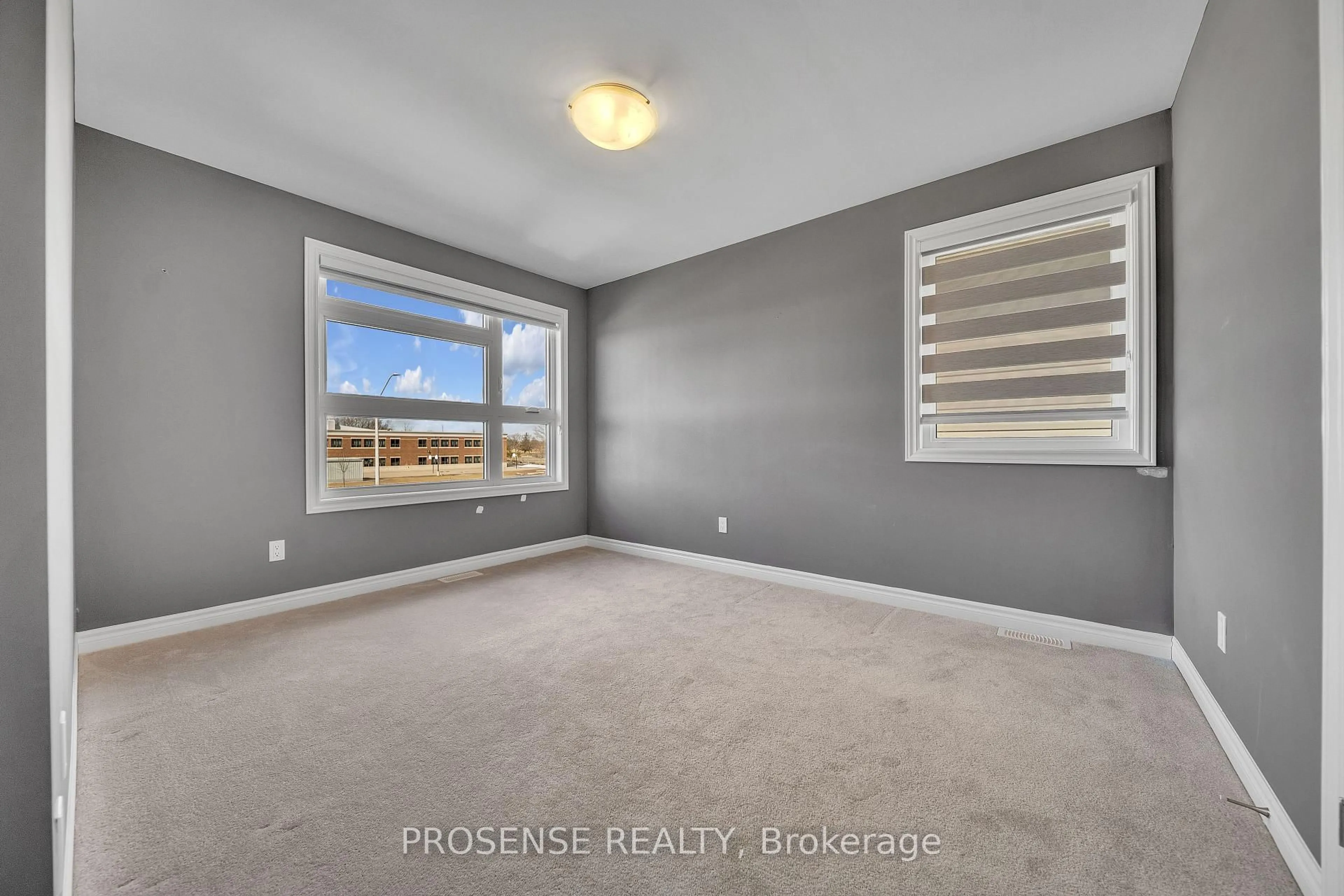 A pic of a room for 99 Louise St, Welland Ontario L3B 0J8