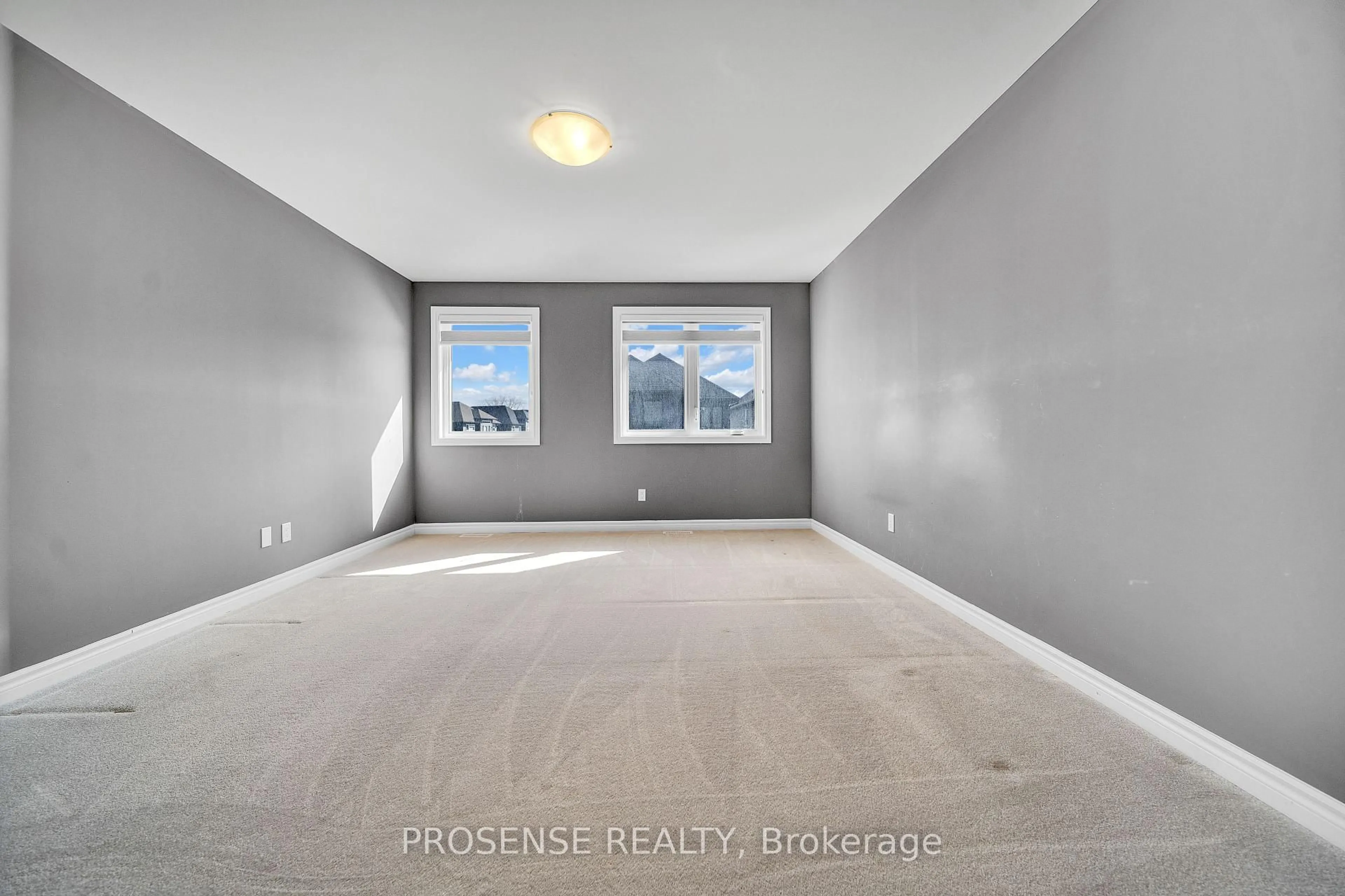 A pic of a room for 99 Louise St, Welland Ontario L3B 0J8