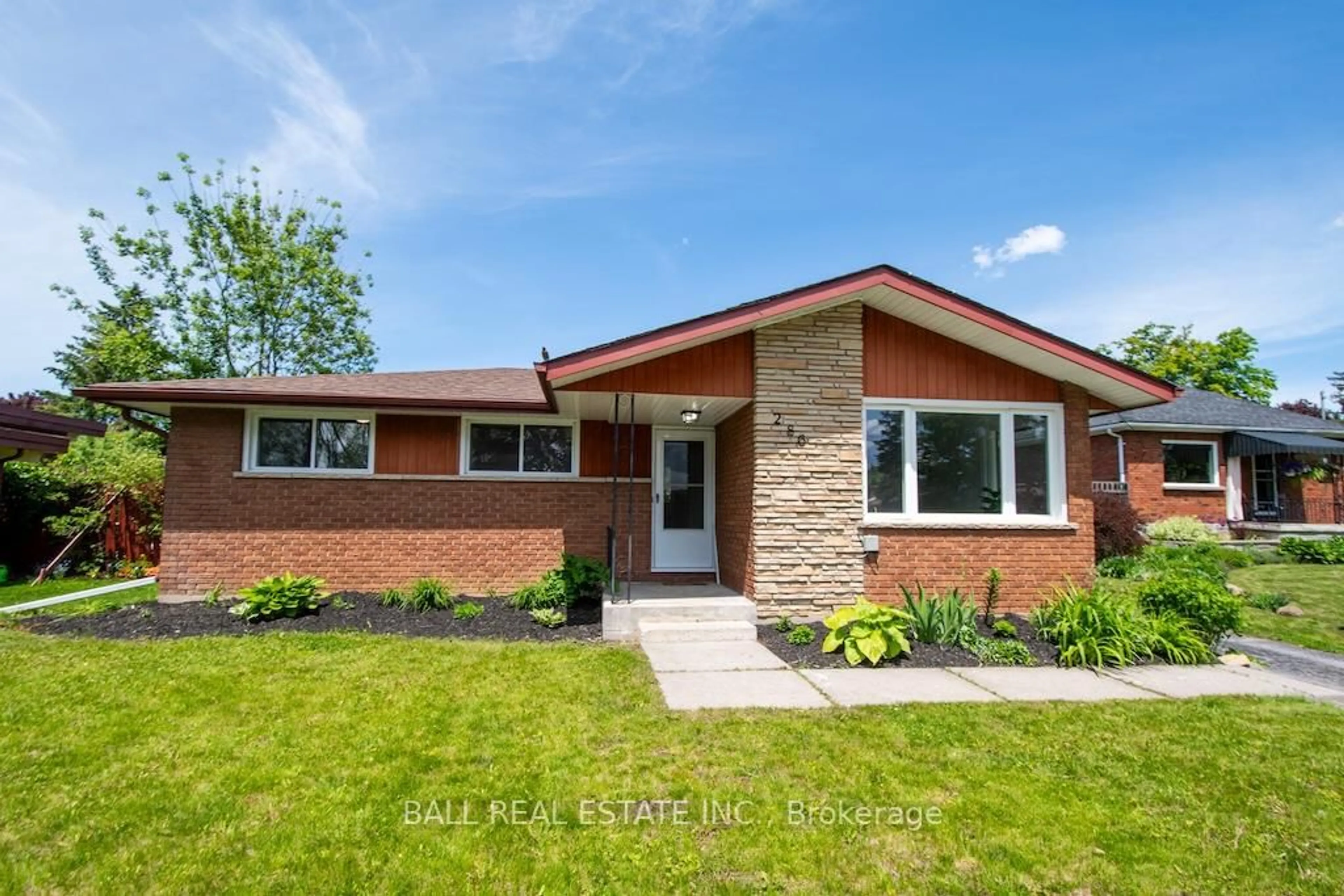 Home with brick exterior material, street for 286 Sunset Blvd, Peterborough North Ontario K9H 5L3