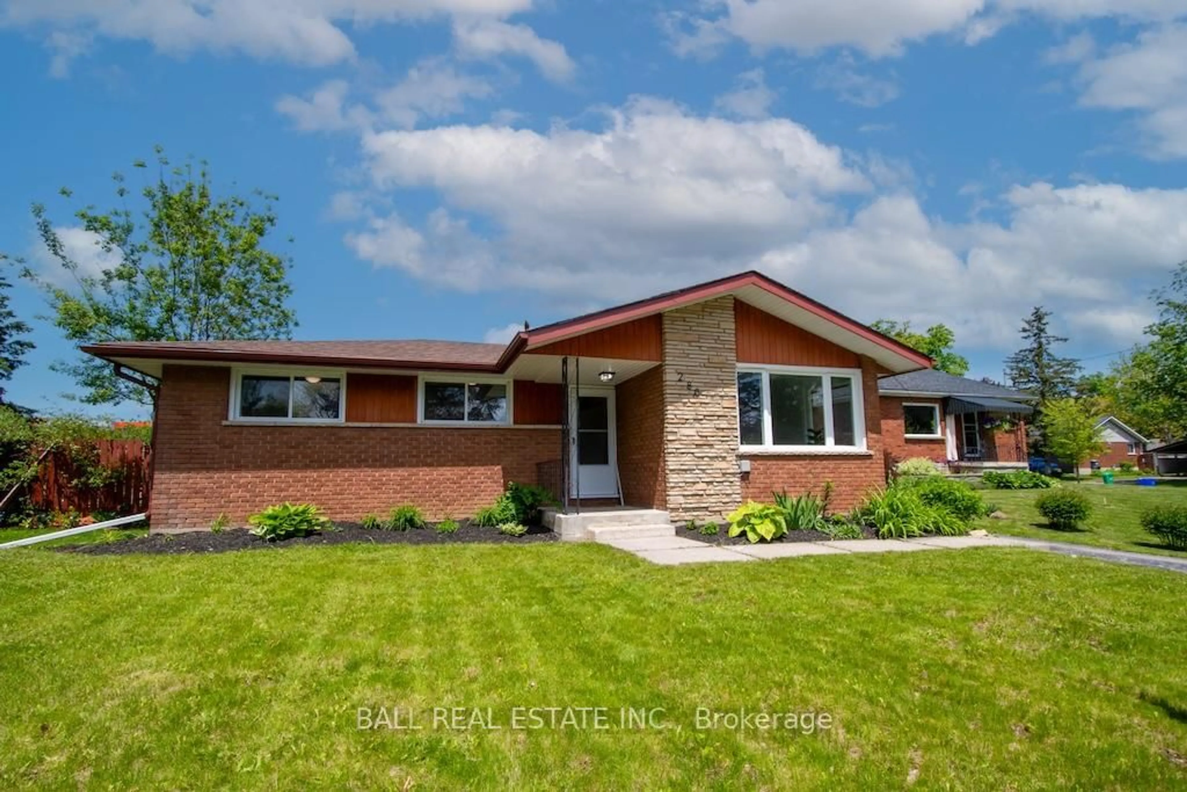Home with brick exterior material, street for 286 Sunset Blvd, Peterborough North Ontario K9H 5L3