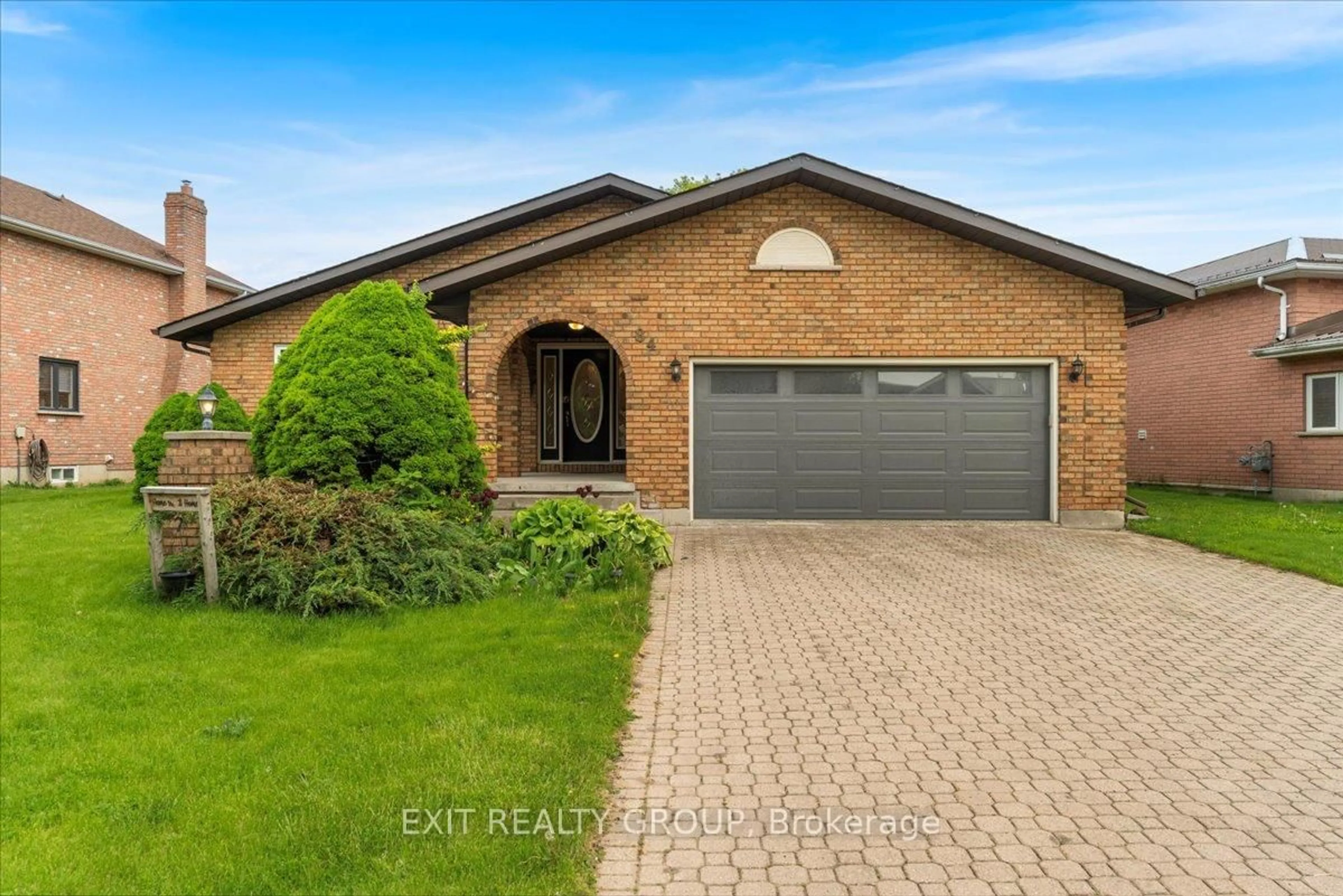 Home with brick exterior material, street for 84 PARKVIEW Hts, Quinte West Ontario K8V 6P5