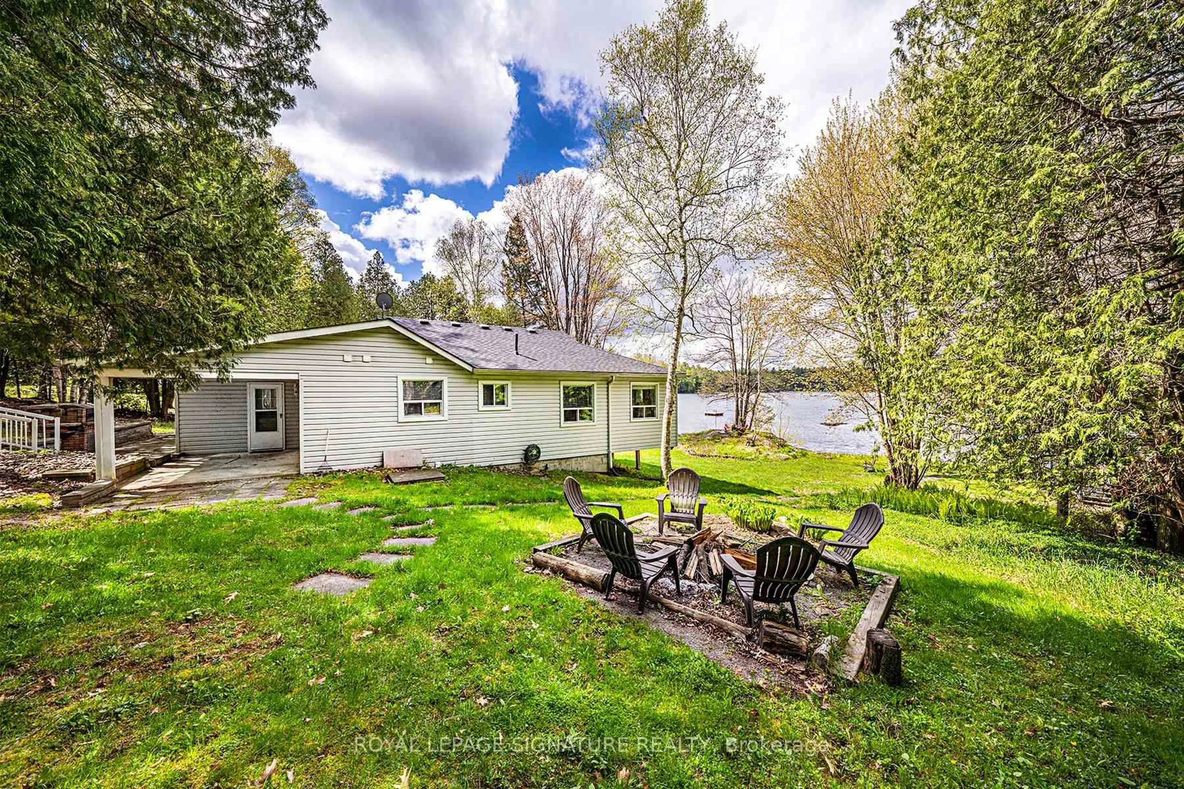 Patio, water/lake/river/ocean view for 1270 Wessell Rd, Minden Hills Ontario K0M 2L1