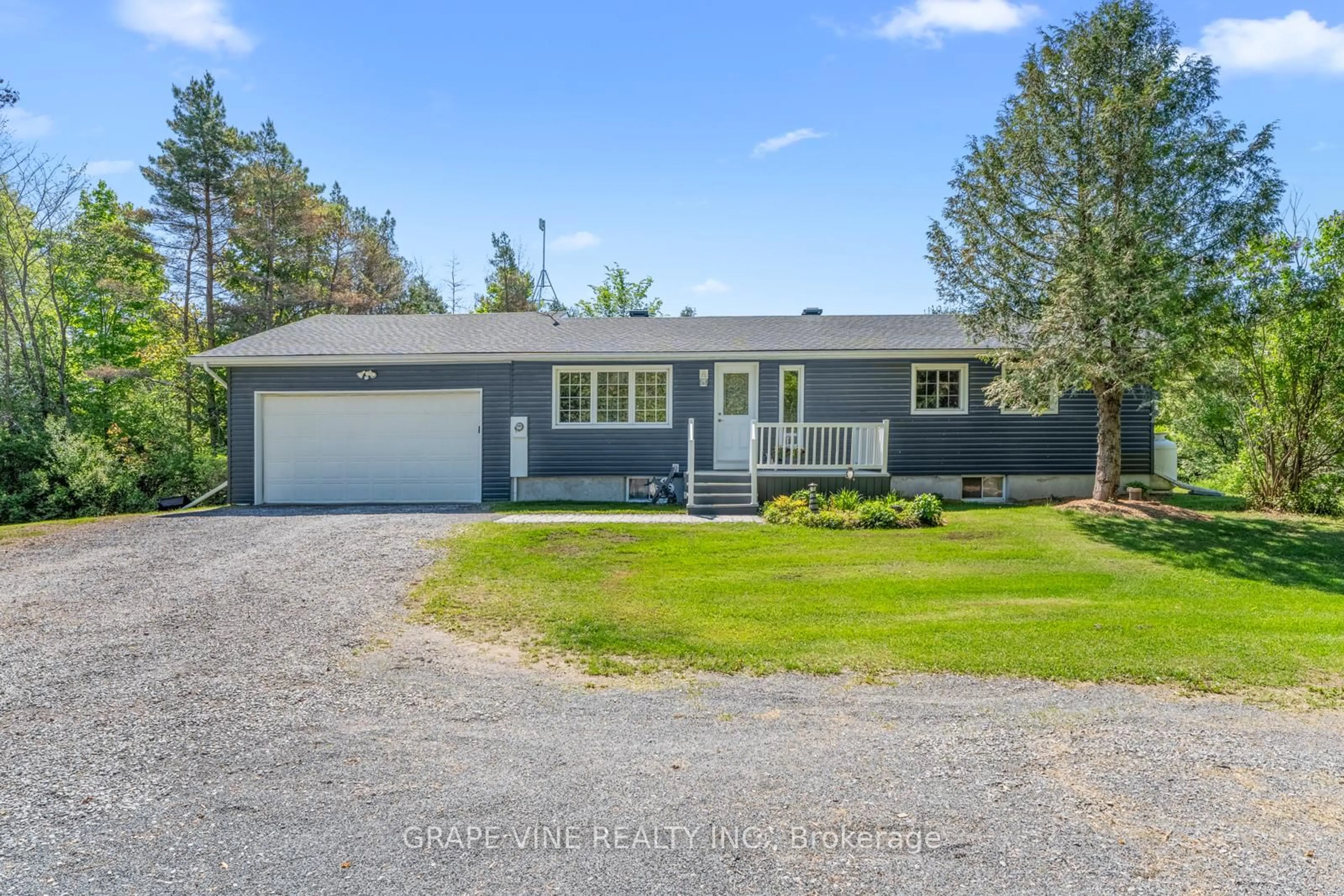 A pic from outside/outdoor area/front of a property/back of a property/a pic from drone, street for 3984 Old Almonte Rd, Almonte Ontario K0A 1A0