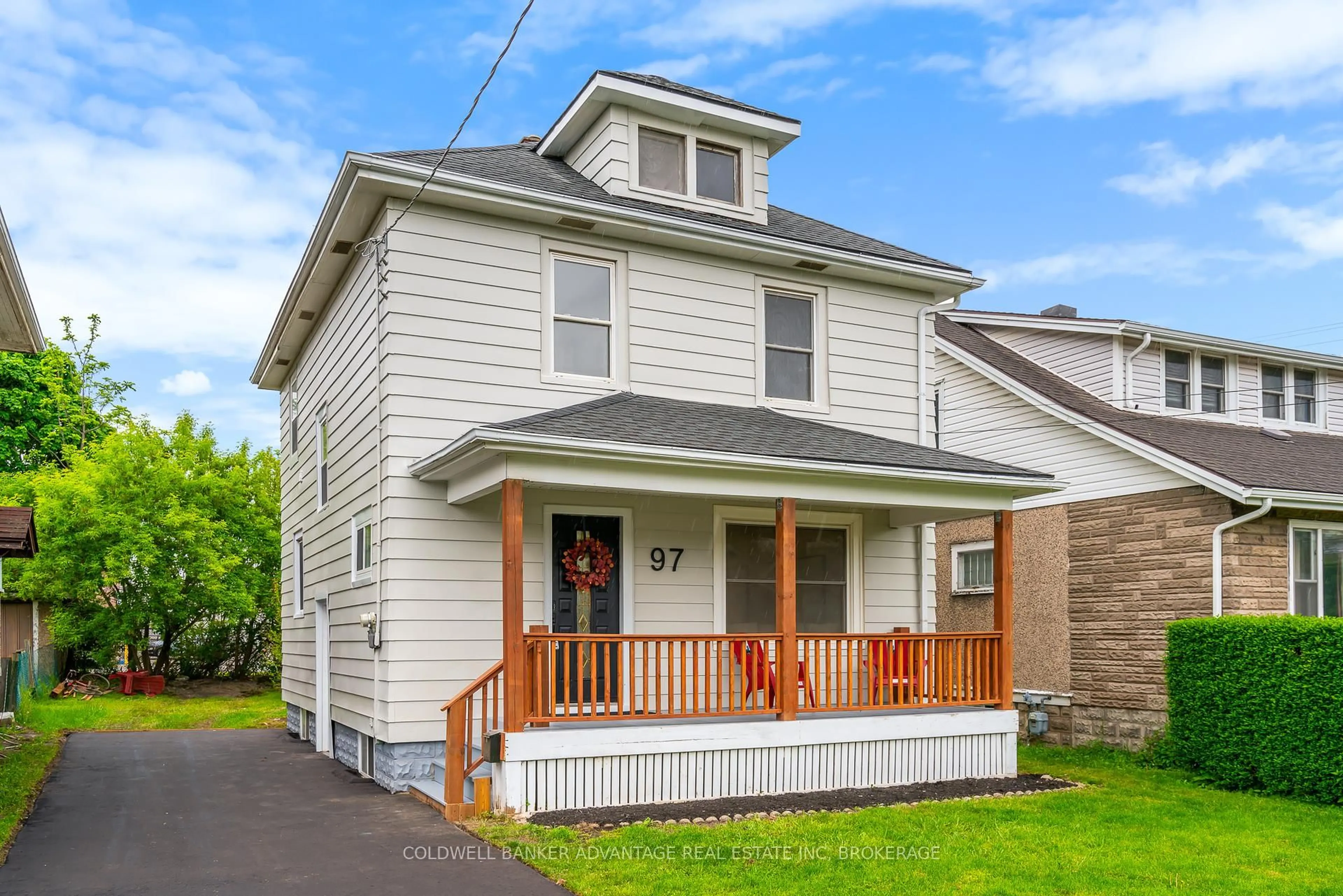 Home with vinyl exterior material, street for 97 Delhi St, Port Colborne Ontario L3K 3L1