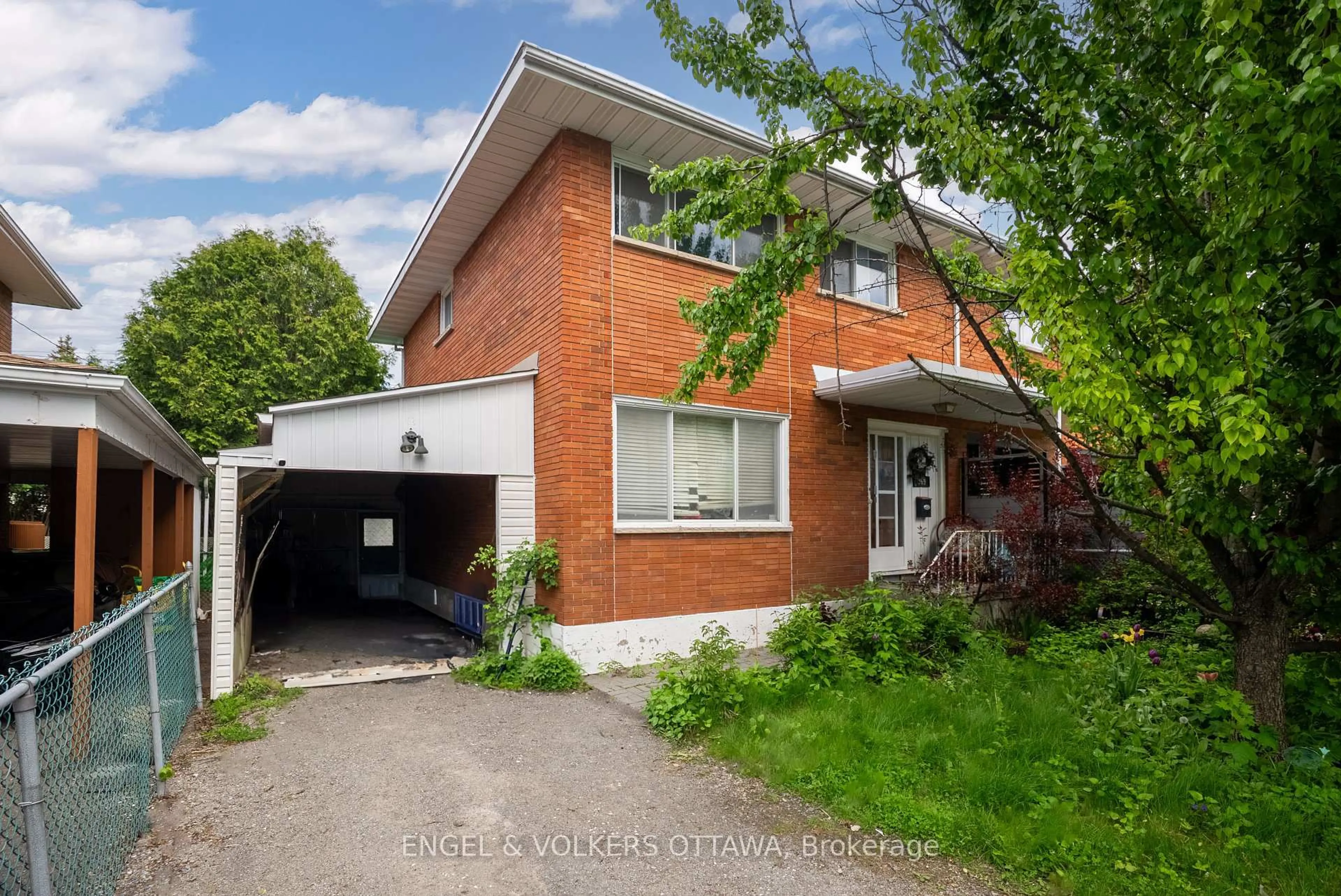 Home with brick exterior material, street for 369 Zephyr Ave, Ottawa Ontario K2B 5Z9