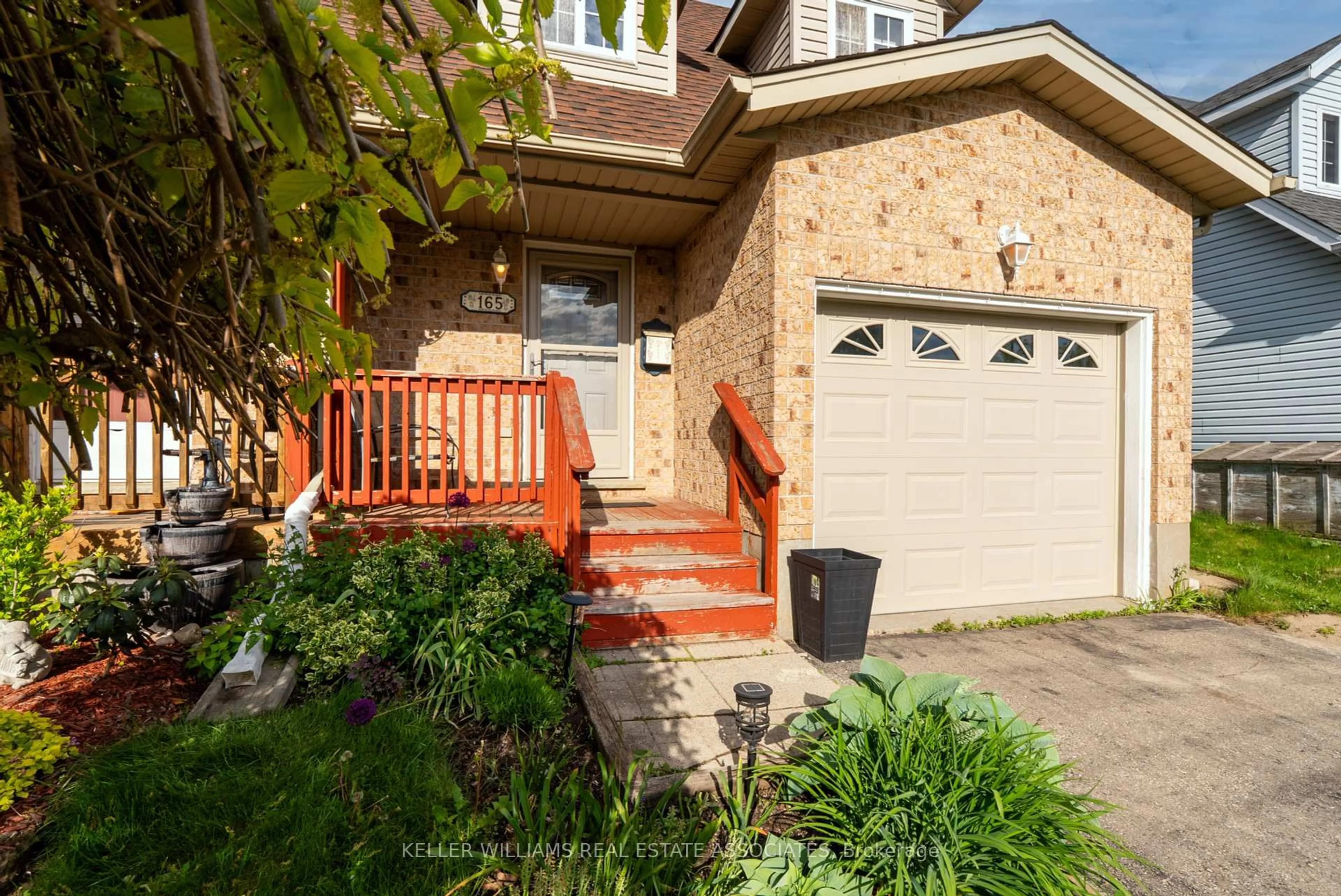 Unknown for 165 Highbrook St, Kitchener Ontario N2E 3P6