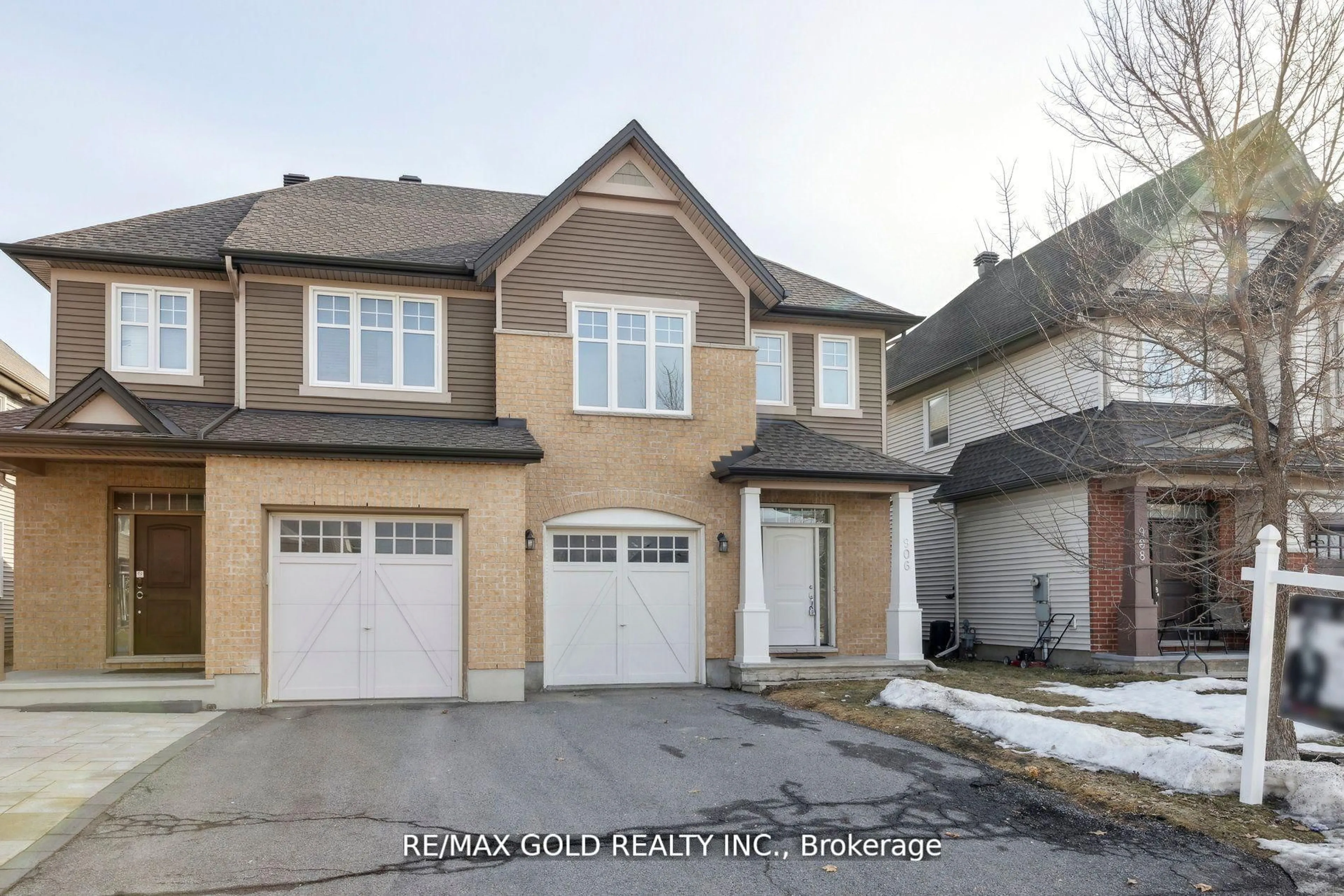 Unknown for 906 Verbena Cres, Ottawa Ontario K1T 0K4