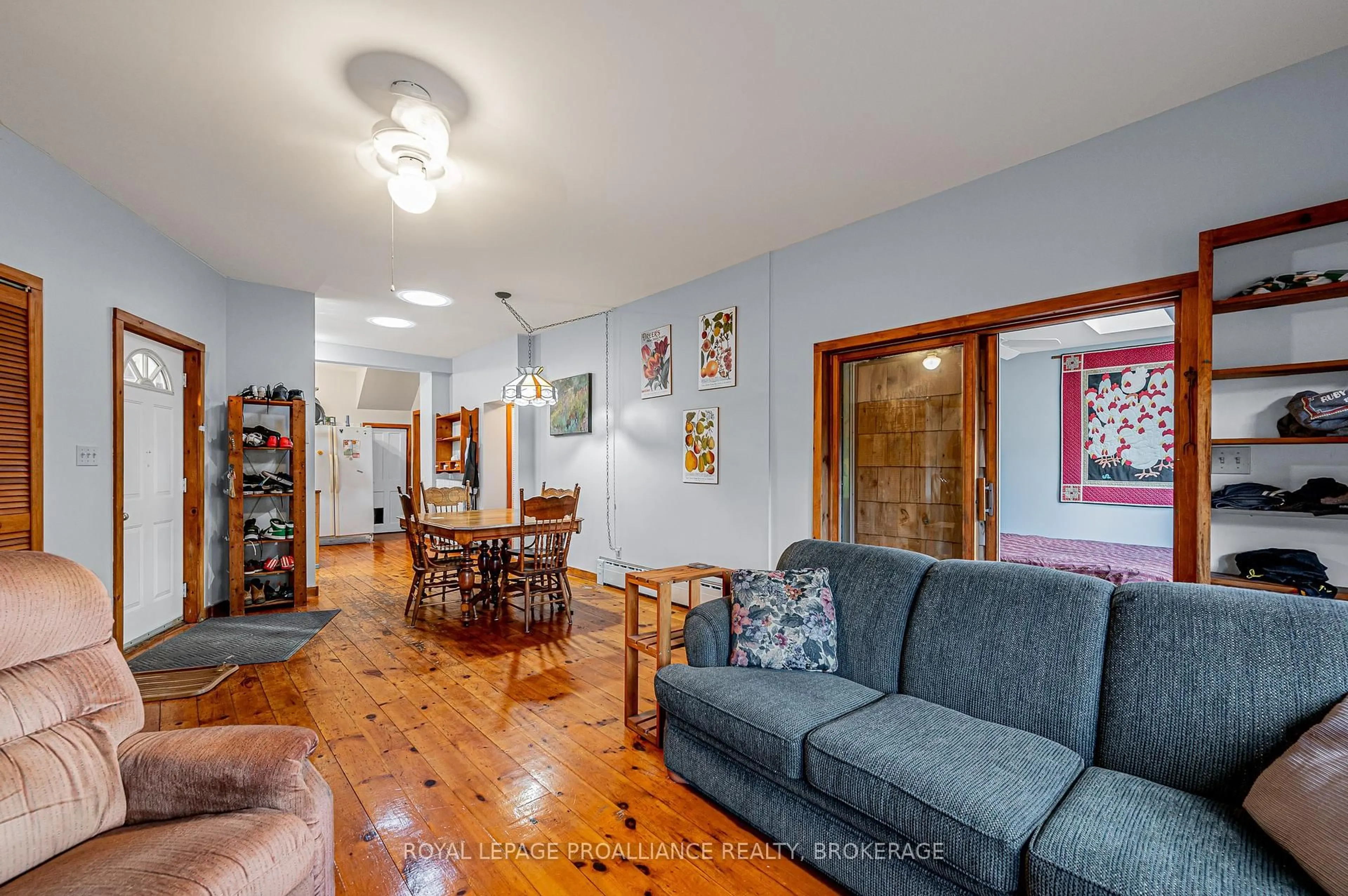 Living room with furniture, unknown for 102 Livingston Ave, Kingston Ontario K7L 4L4