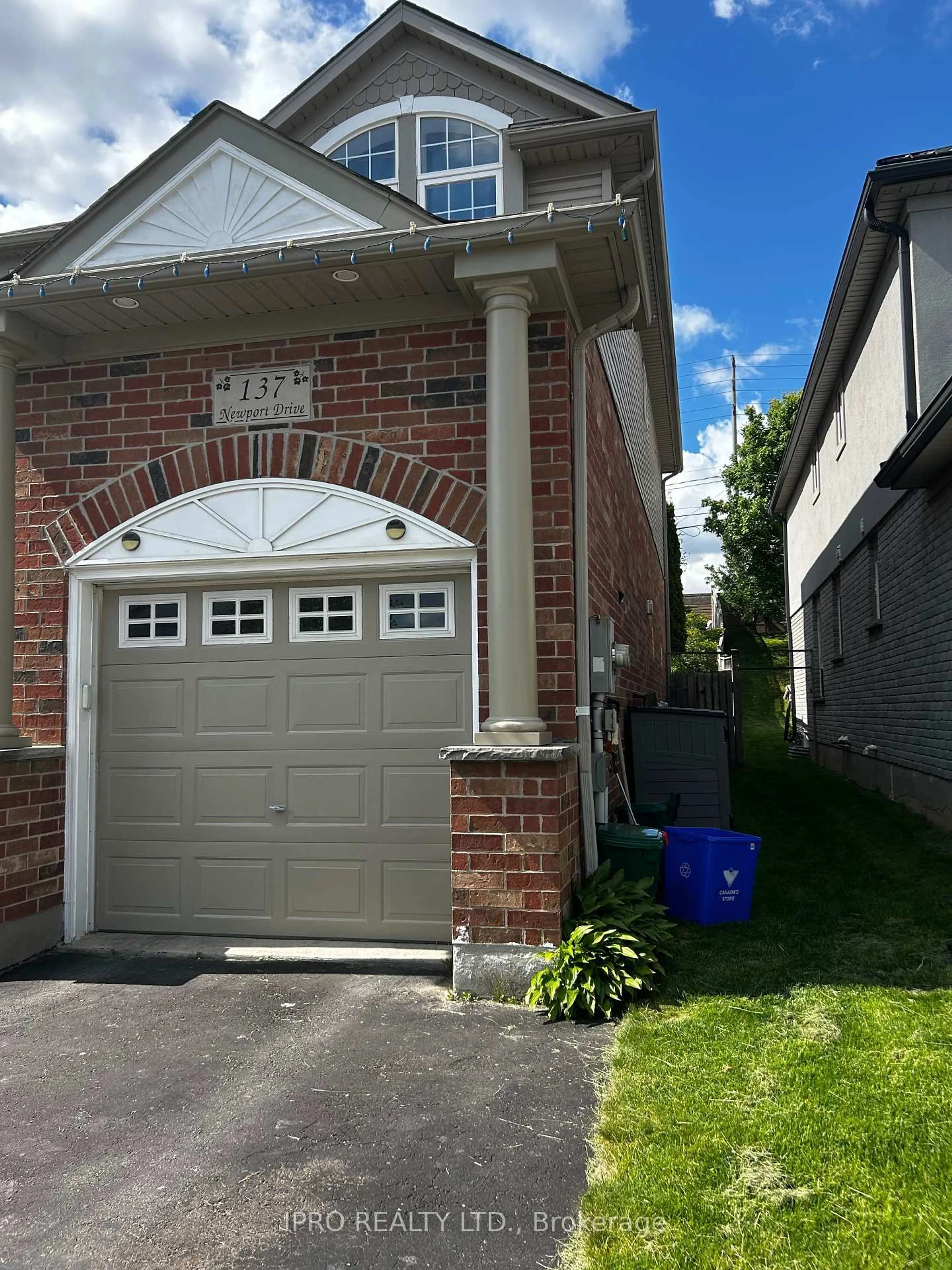 Home with brick exterior material, street for 137 Newport Dr, Cambridge Ontario N3H 5S7