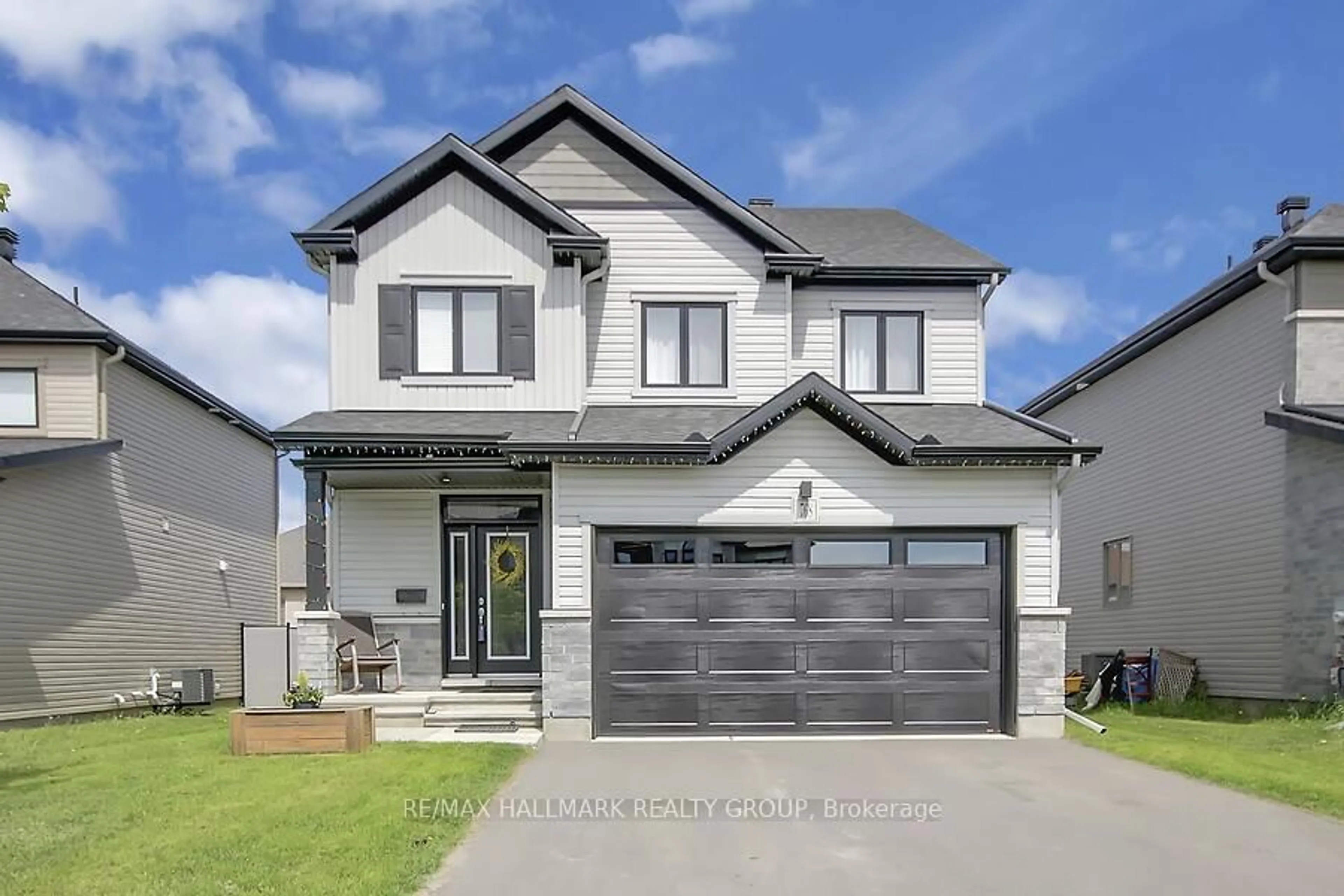 Home with brick exterior material, street for 768 Namur St, Russell Ontario K0A 1W0