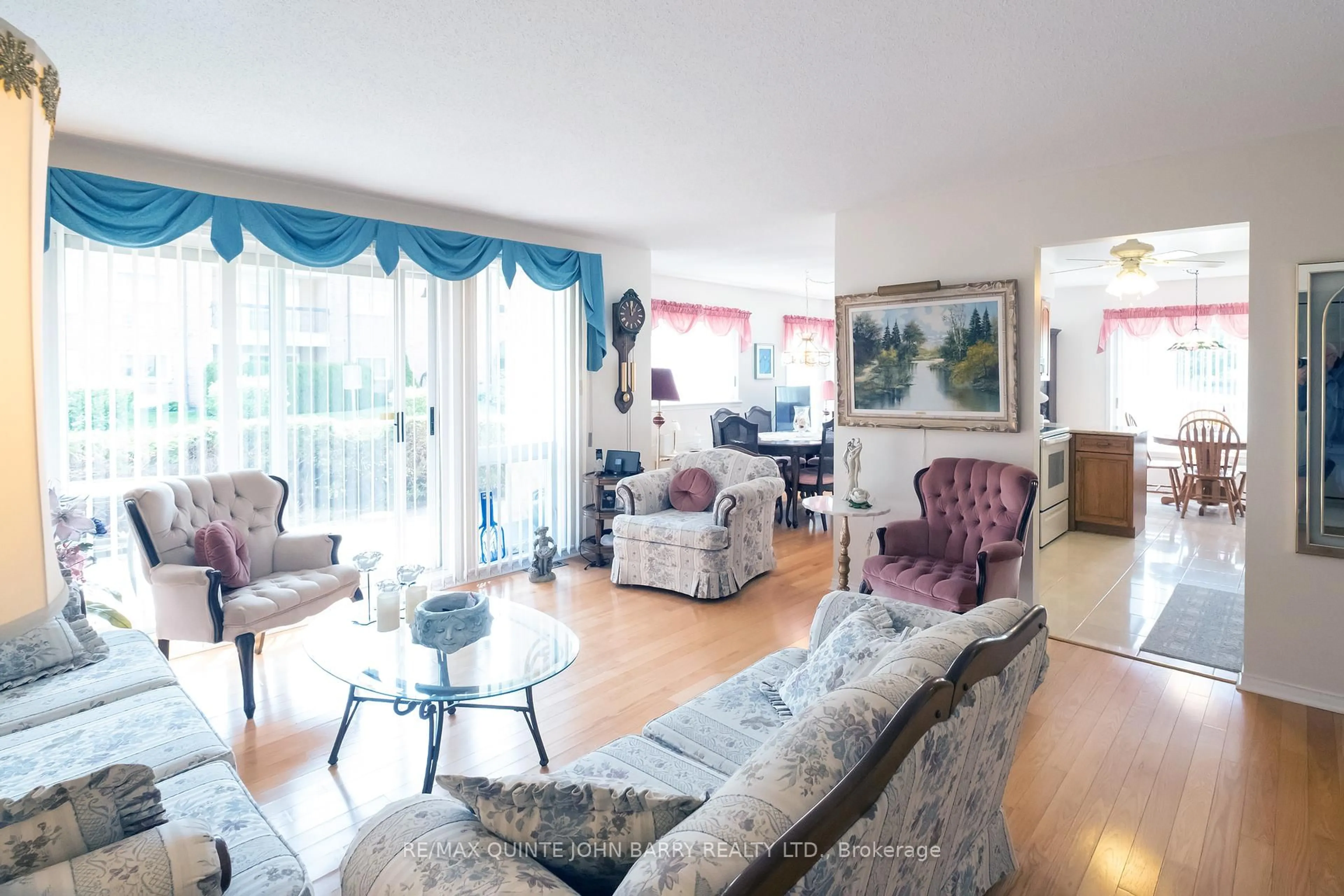 Living room with furniture, unknown for 117 - 52 Tripp Blvd, Quinte West Ontario K8V 5V1