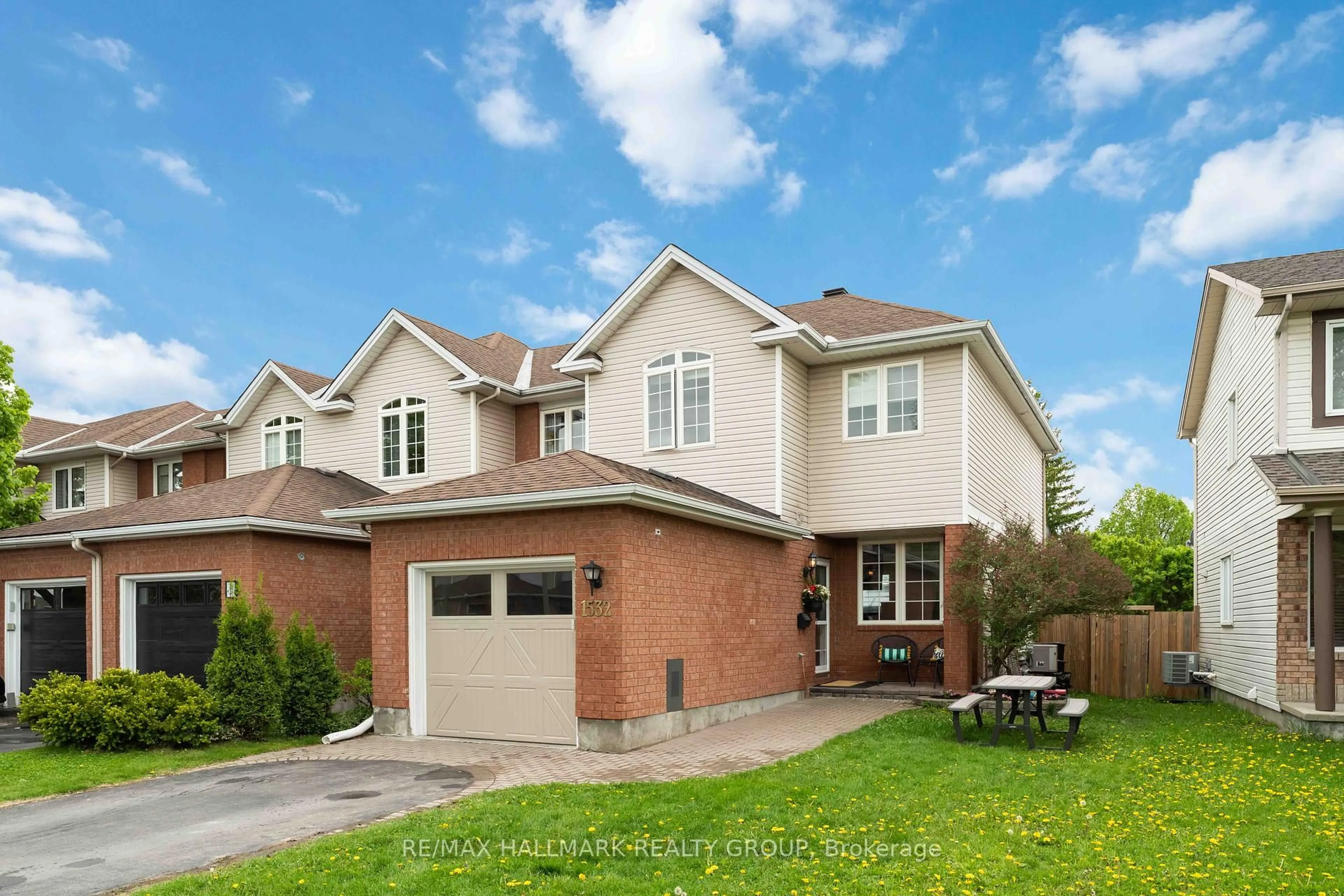 Home with brick exterior material, street for 1532 Duplante Ave, Orleans Ontario K4A 3Z2
