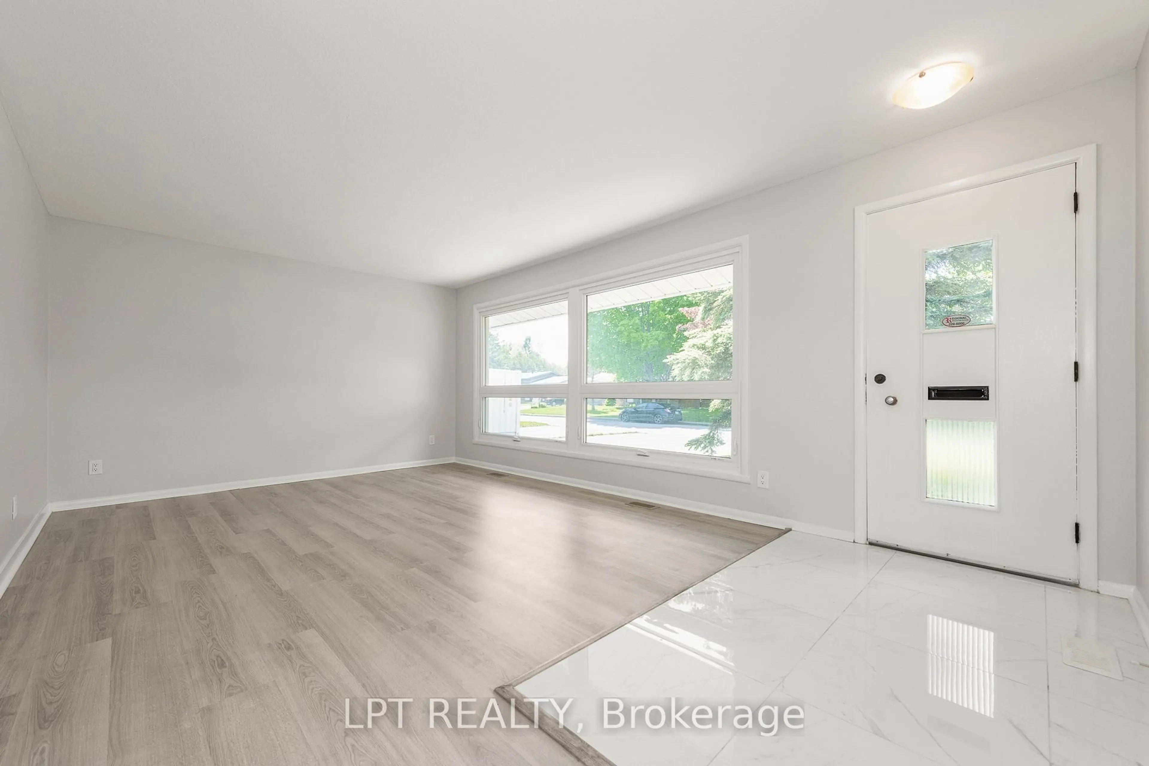A pic of a room for 5 Attwood Cres, Nepean Ontario K2E 5B1