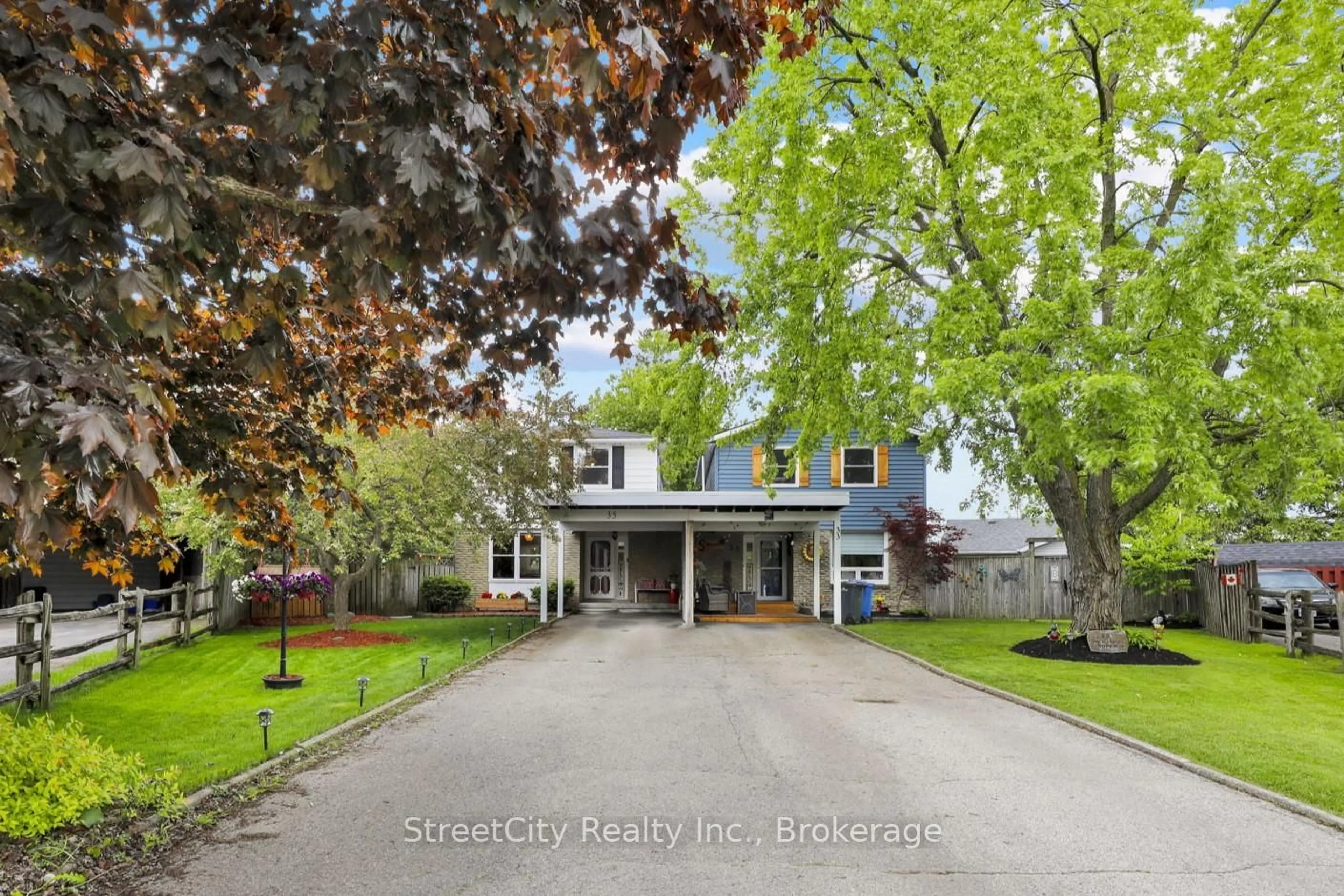 Unknown for 35 Babb Cres, Stratford Ontario N5A 6Z8