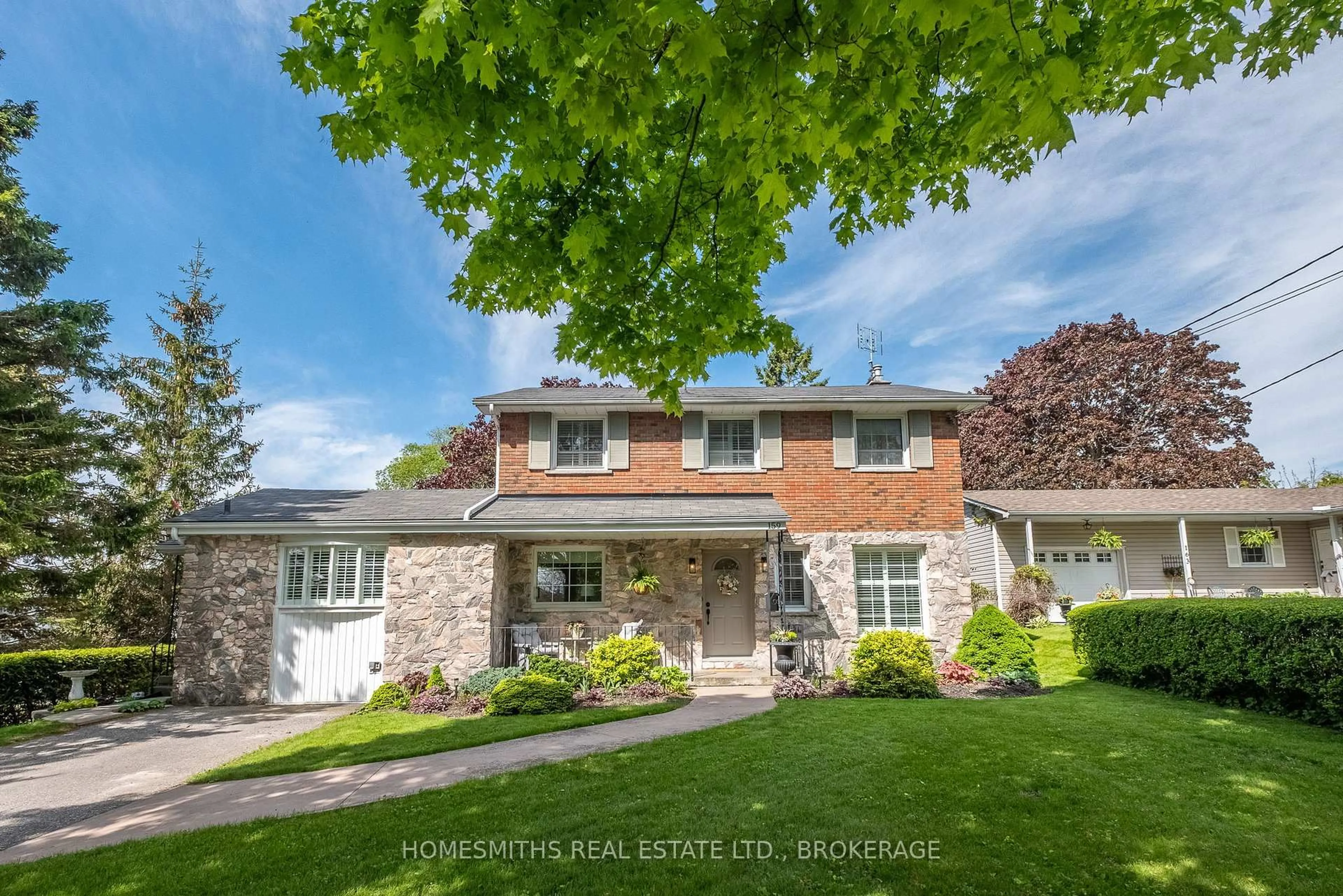 A pic from outside/outdoor area/front of a property/back of a property/a pic from drone, street for 159 D'arcy St, Cobourg Ontario K9A 3Z9