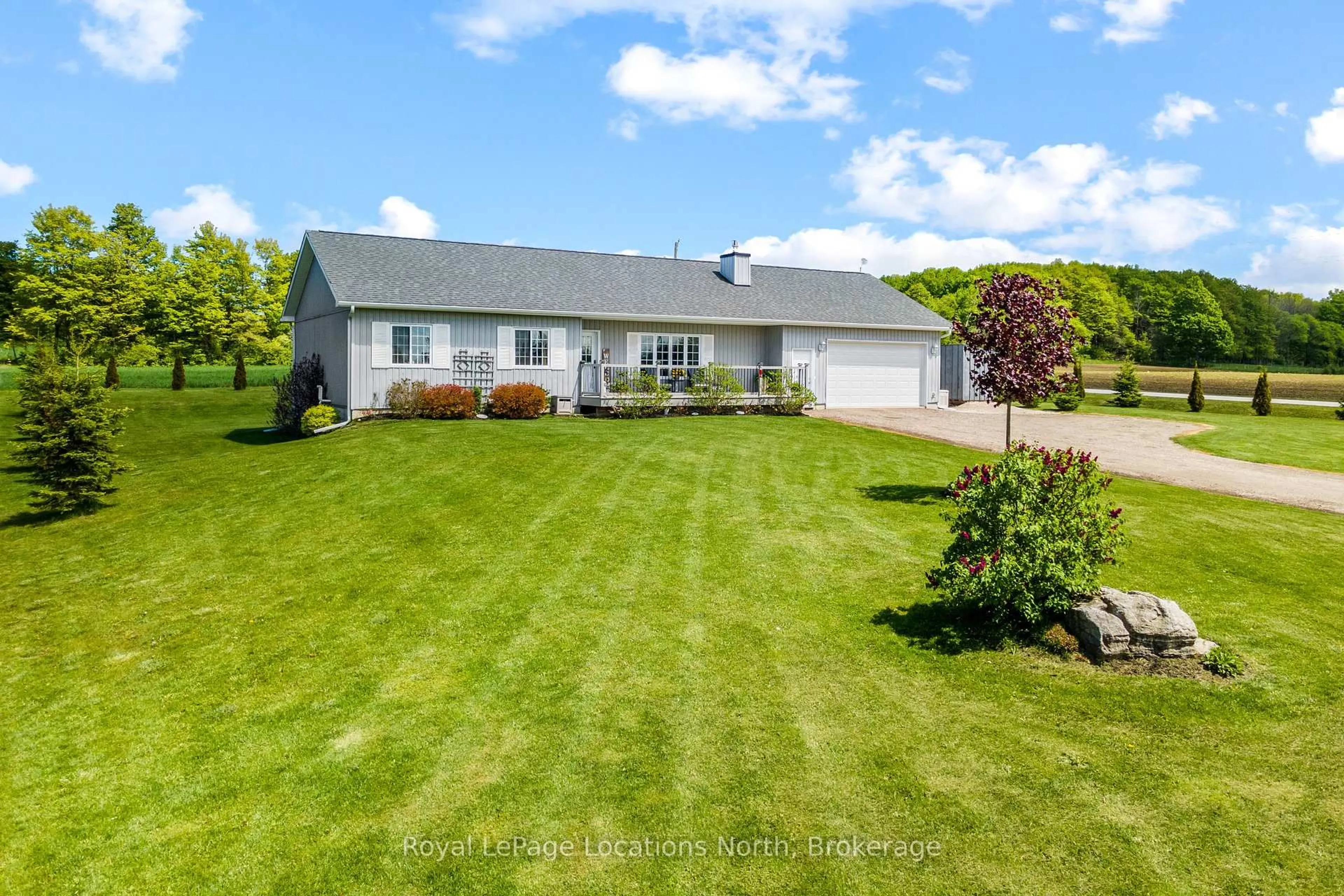 A pic from outside/outdoor area/front of a property/back of a property/a pic from drone, street for 105 Inkerman St, Grey Highlands Ontario N0C 1E0