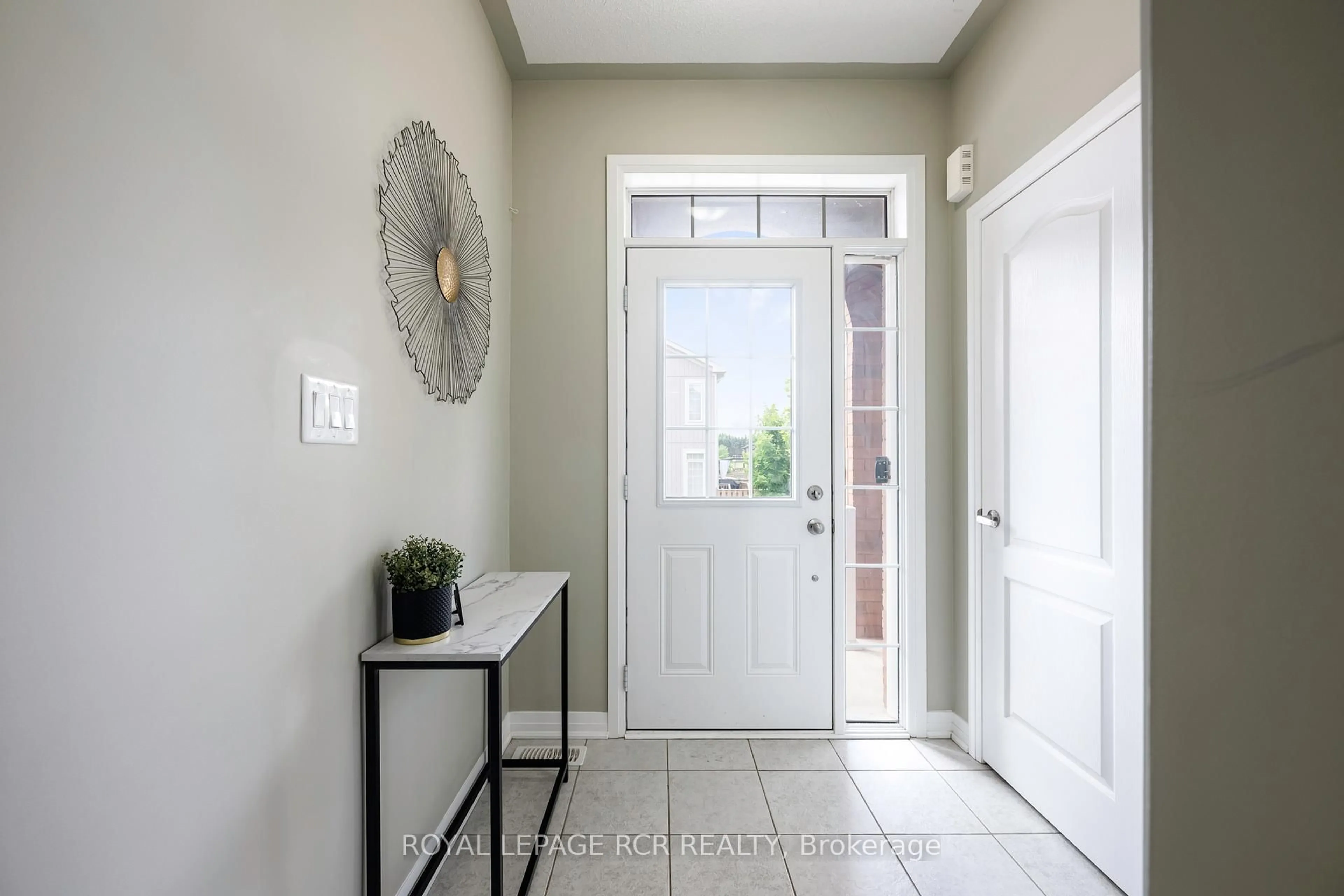 Indoor entryway for 12 Landsborough St, East Luther Grand Valley Ontario L9W 7R1