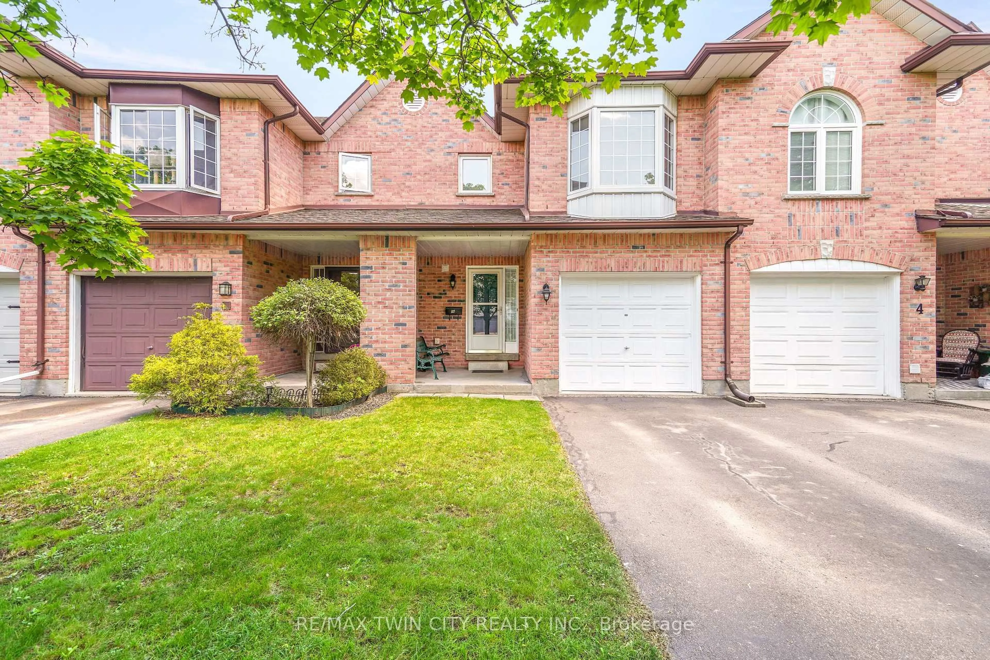 Home with brick exterior material, street for 4 Courtland Dr #A, Brantford Ontario N3R 7V8