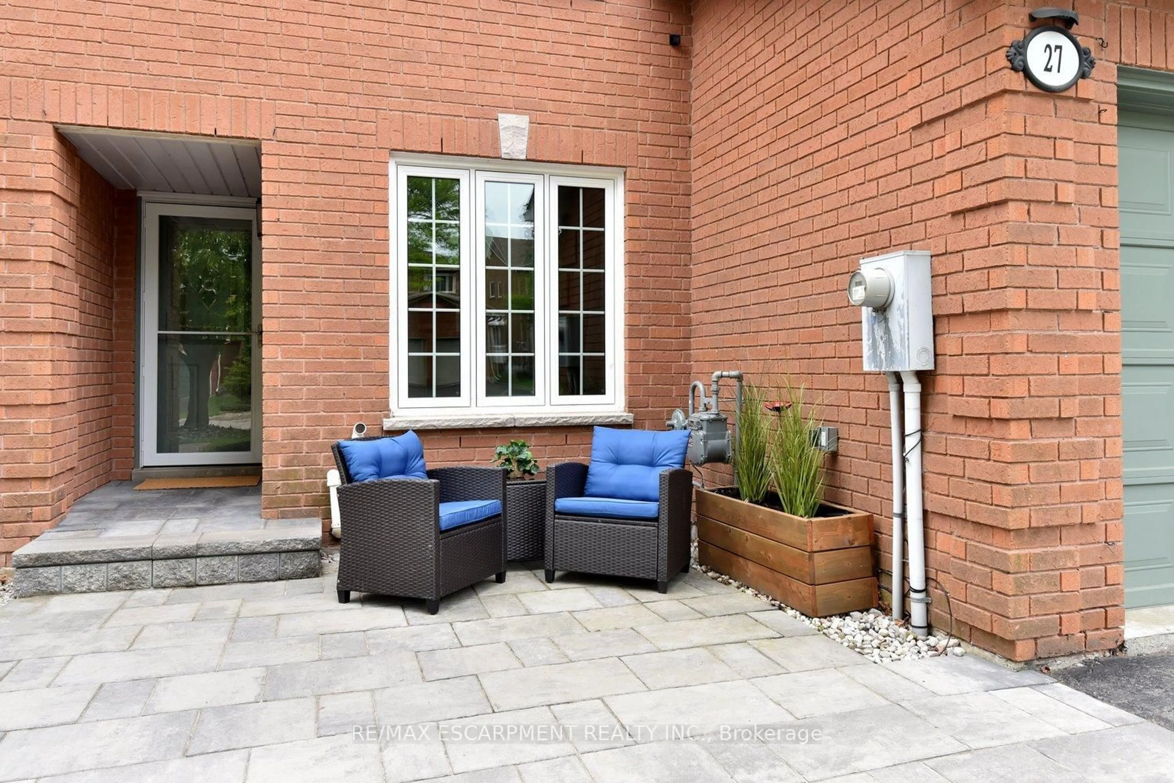 Patio, street for 27 Pirie Dr, Hamilton Ontario L9H 6X5