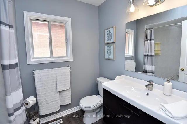 Additional property image - 27 Pirie Dr