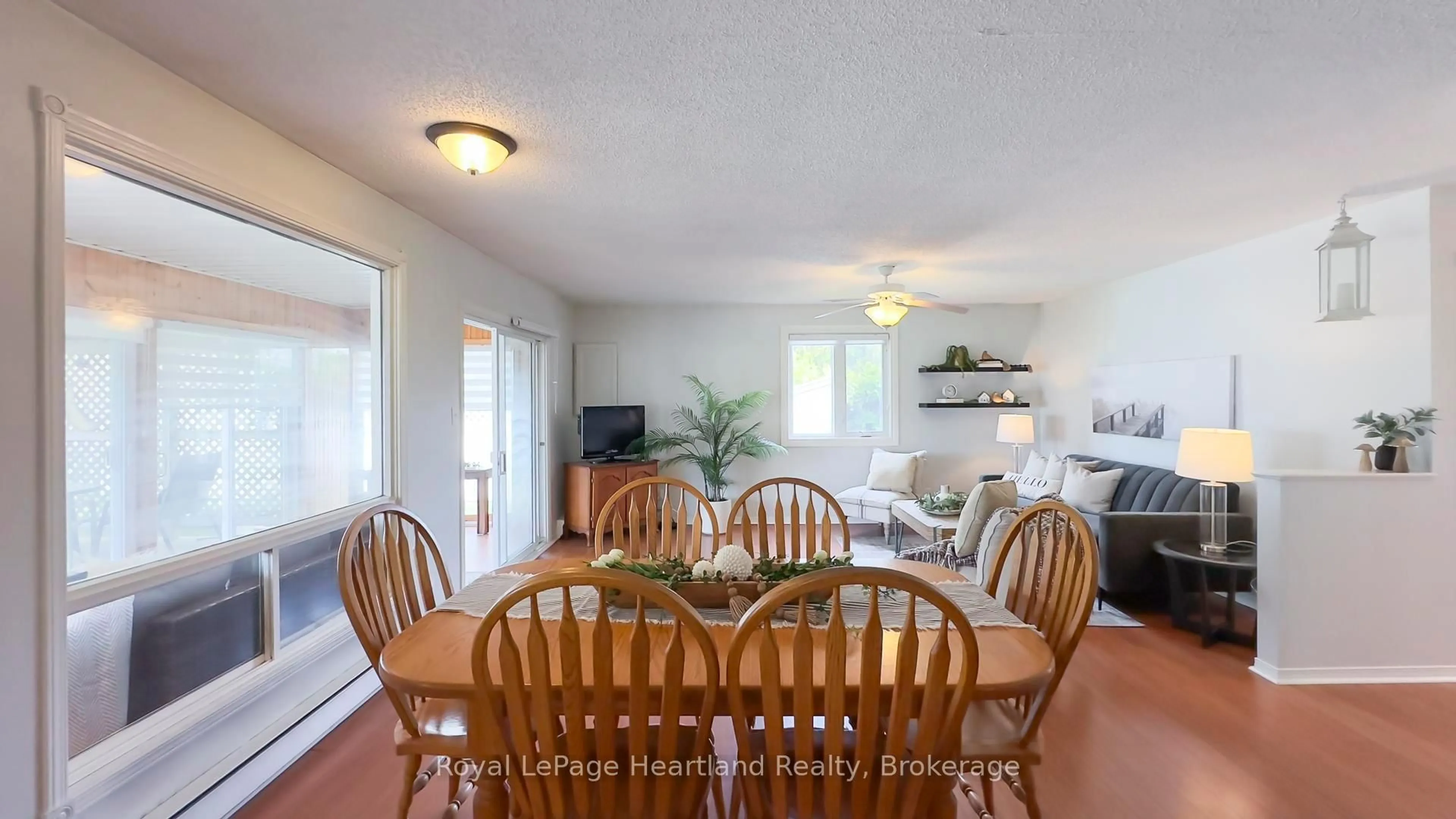 Dining room, wood/laminate floor for 85375 Mackenzie Camp Rd, Ashfield-Colborne-Wawanosh Ontario N7A 3X9
