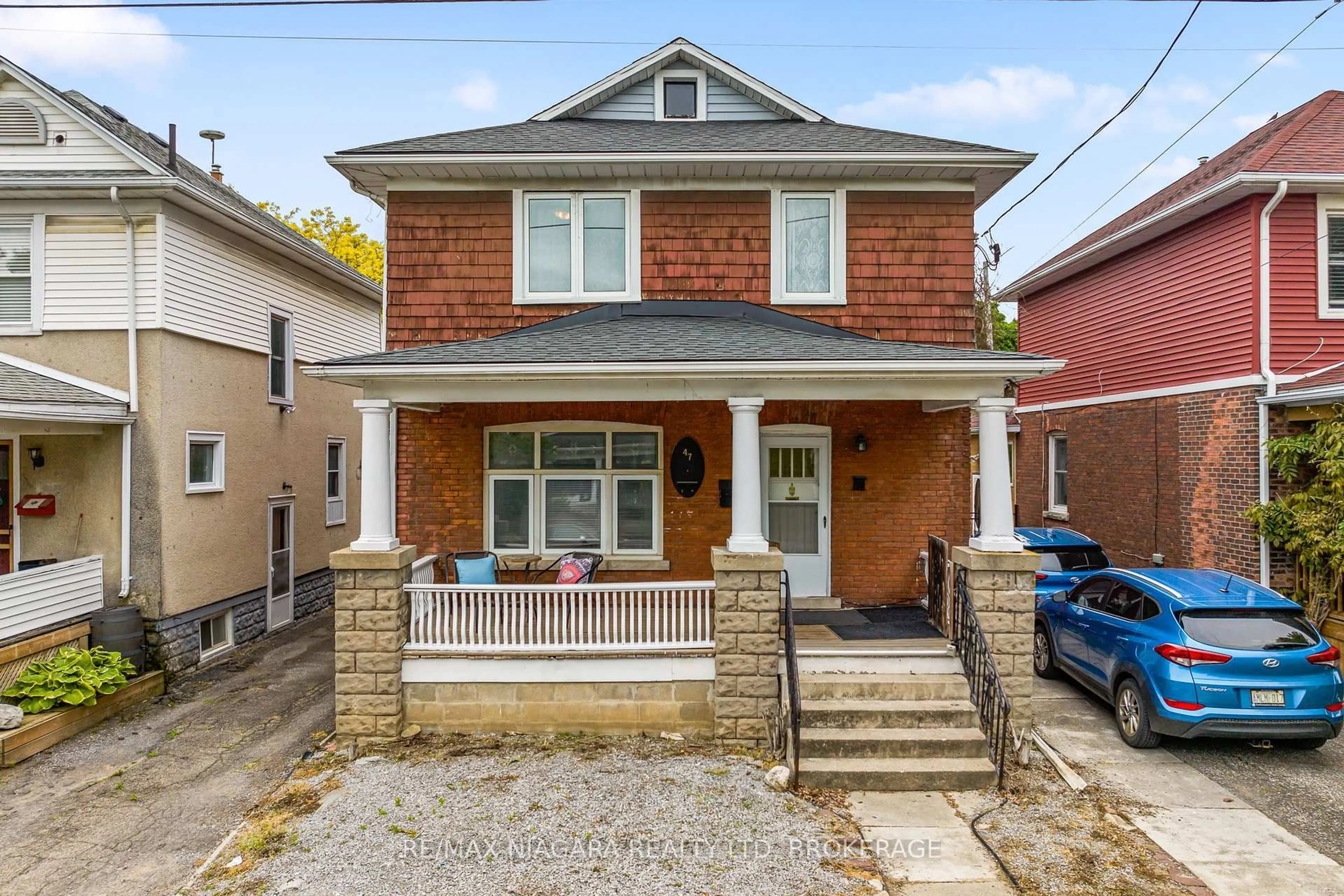 Home with brick exterior material, street for 47 CHAPLIN Ave, St. Catharines Ontario L2R 2E4