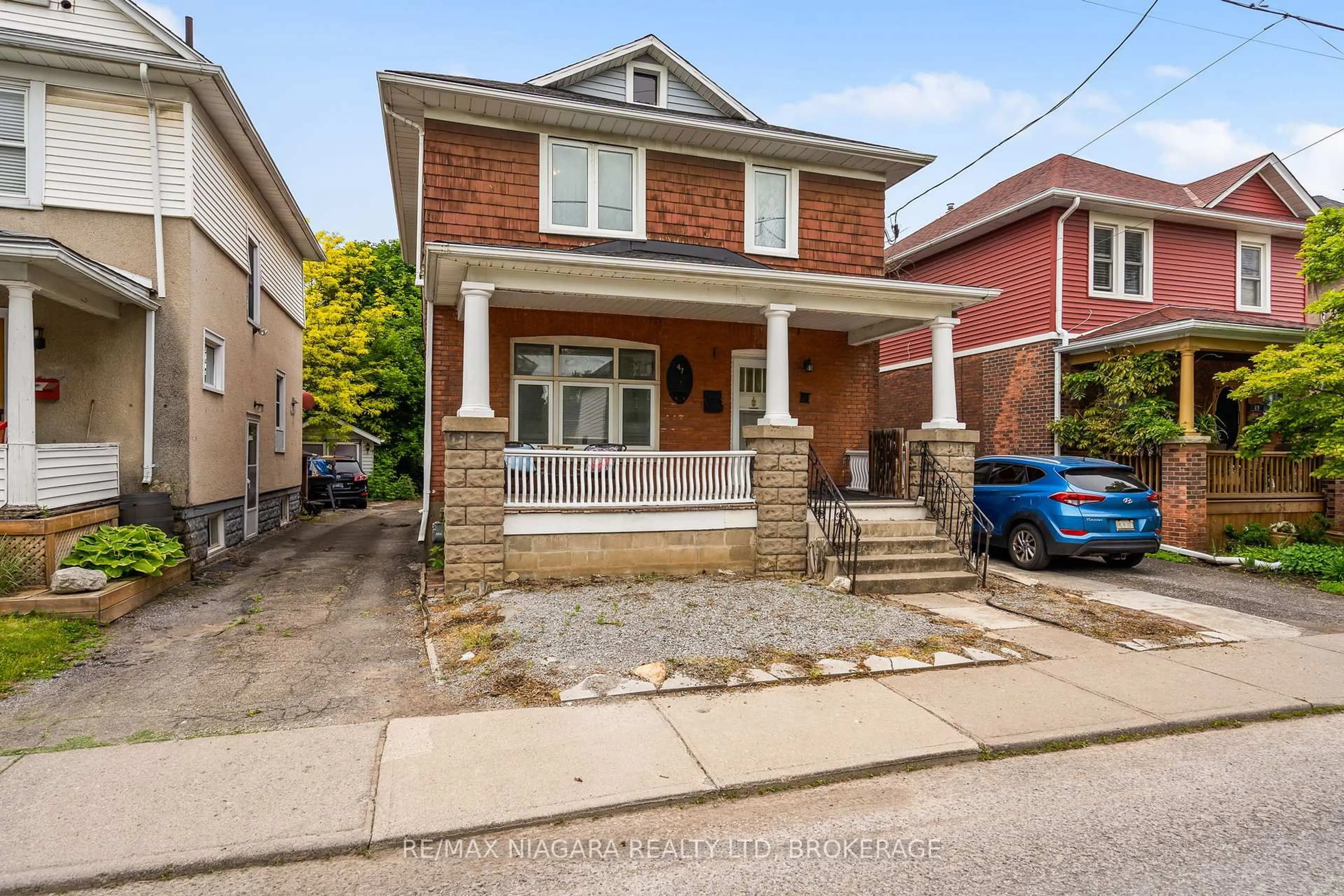 Home with brick exterior material, street for 47 CHAPLIN Ave, St. Catharines Ontario L2R 2E4