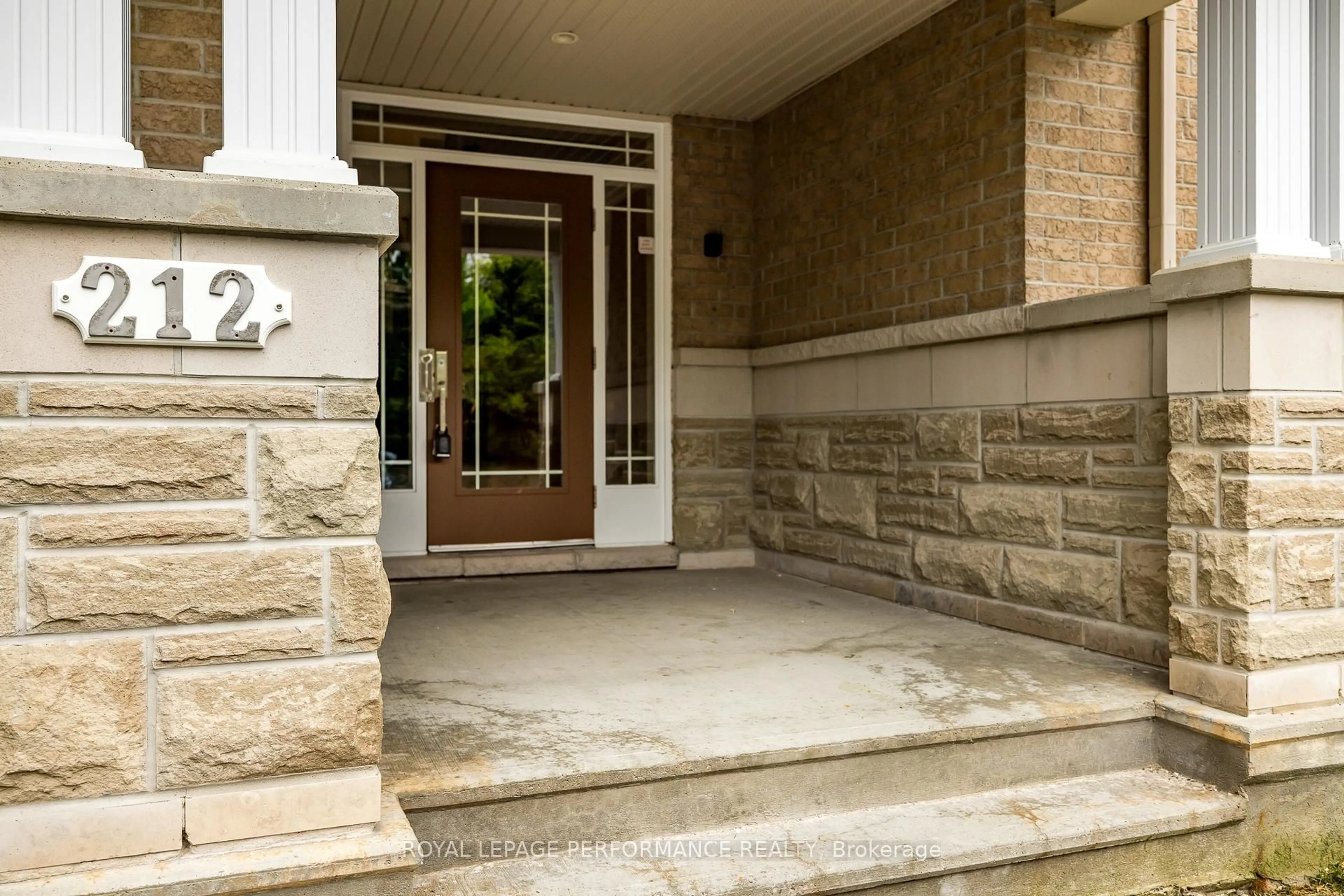 Indoor entryway for 212 Paseo Private #3, Ottawa Ontario K2G 4N7