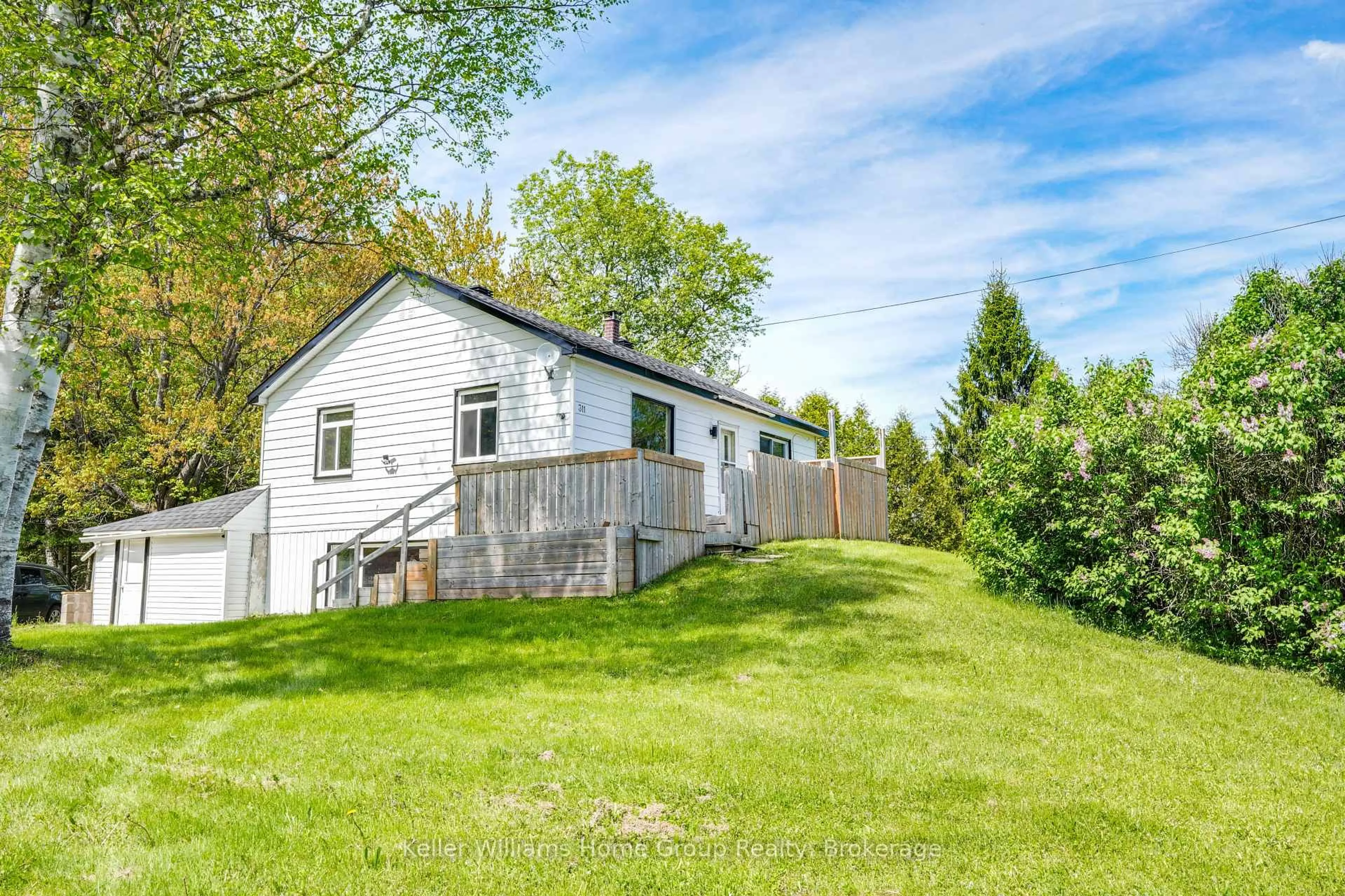 Unknown for 311 CHEMAUSHGON Rd, Bancroft Ontario K0L 1C0